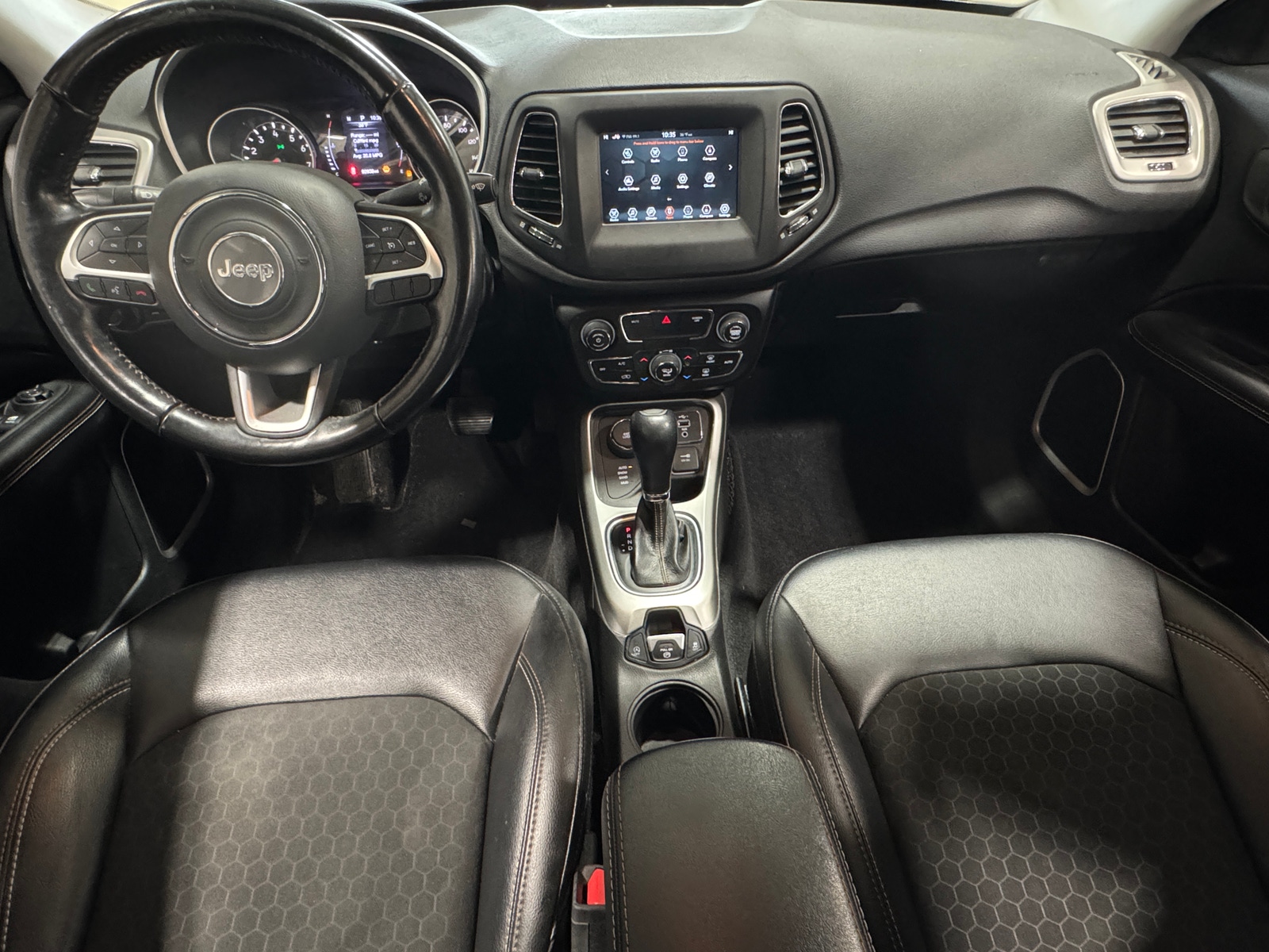 Thumbnail: 2019 Jeep Compass - 3