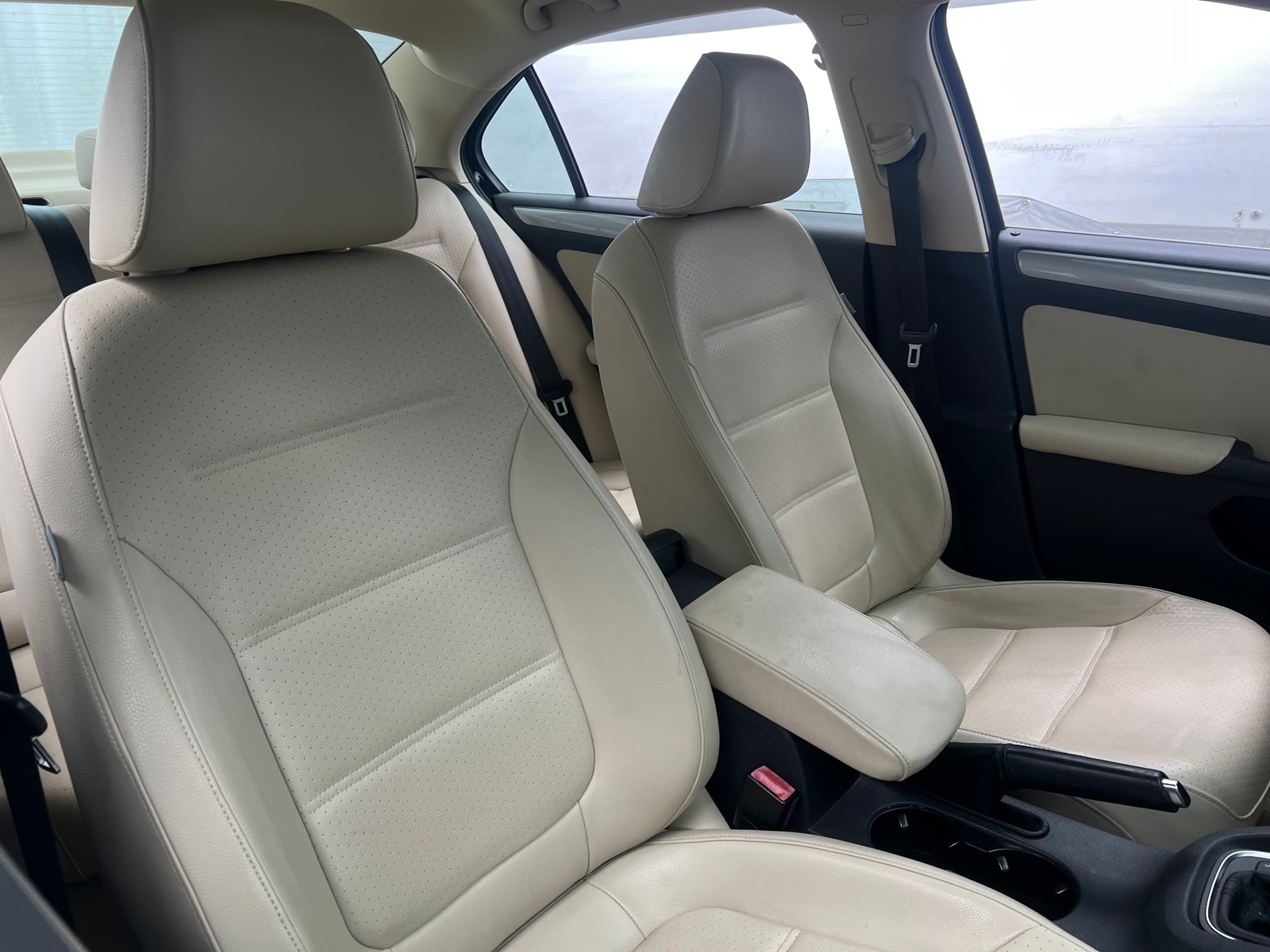 Thumbnail: 2016 Volkswagen Jetta - 2