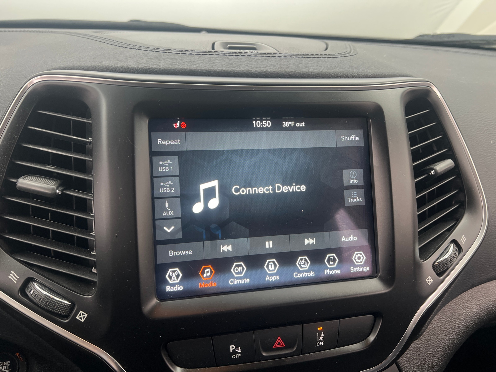 Thumbnail: 2021 Jeep Cherokee - 3