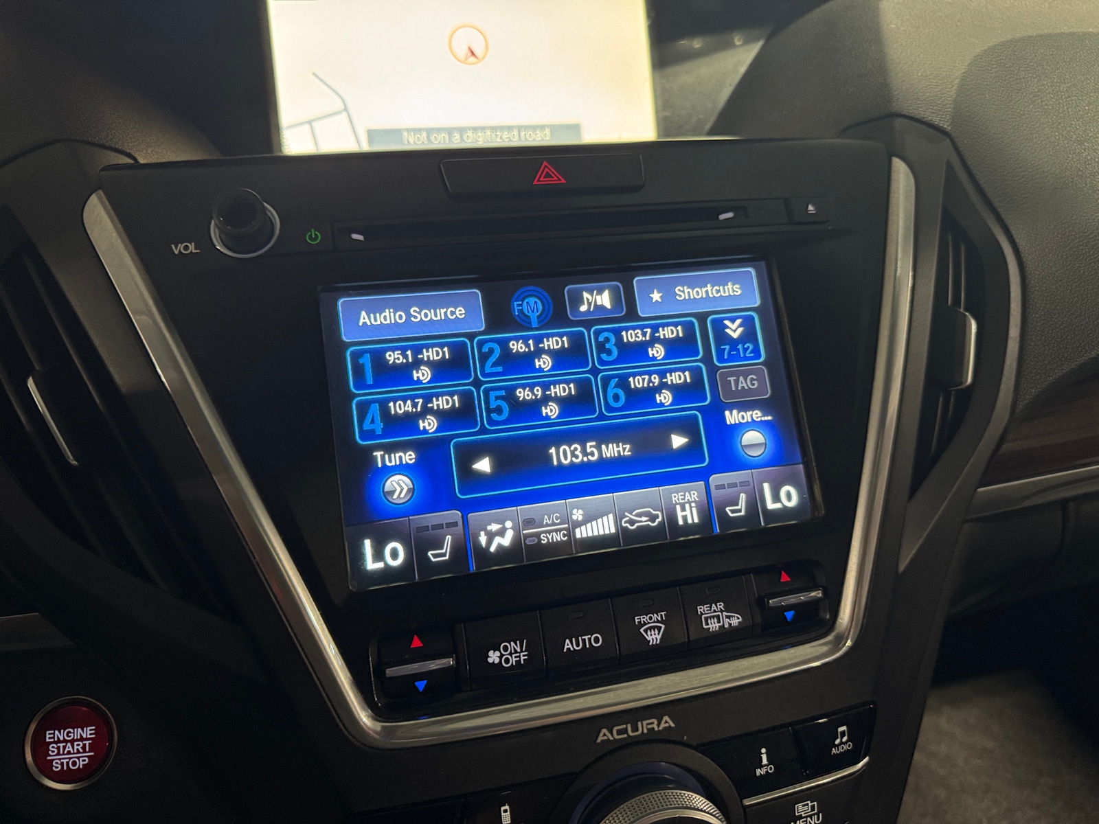 Thumbnail: 2015 Acura MDX - 3