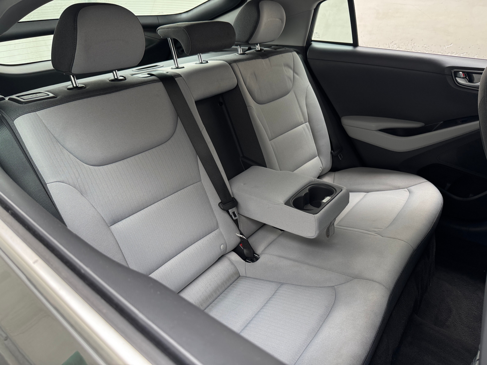 Thumbnail: 2022 Hyundai Ioniq - 6