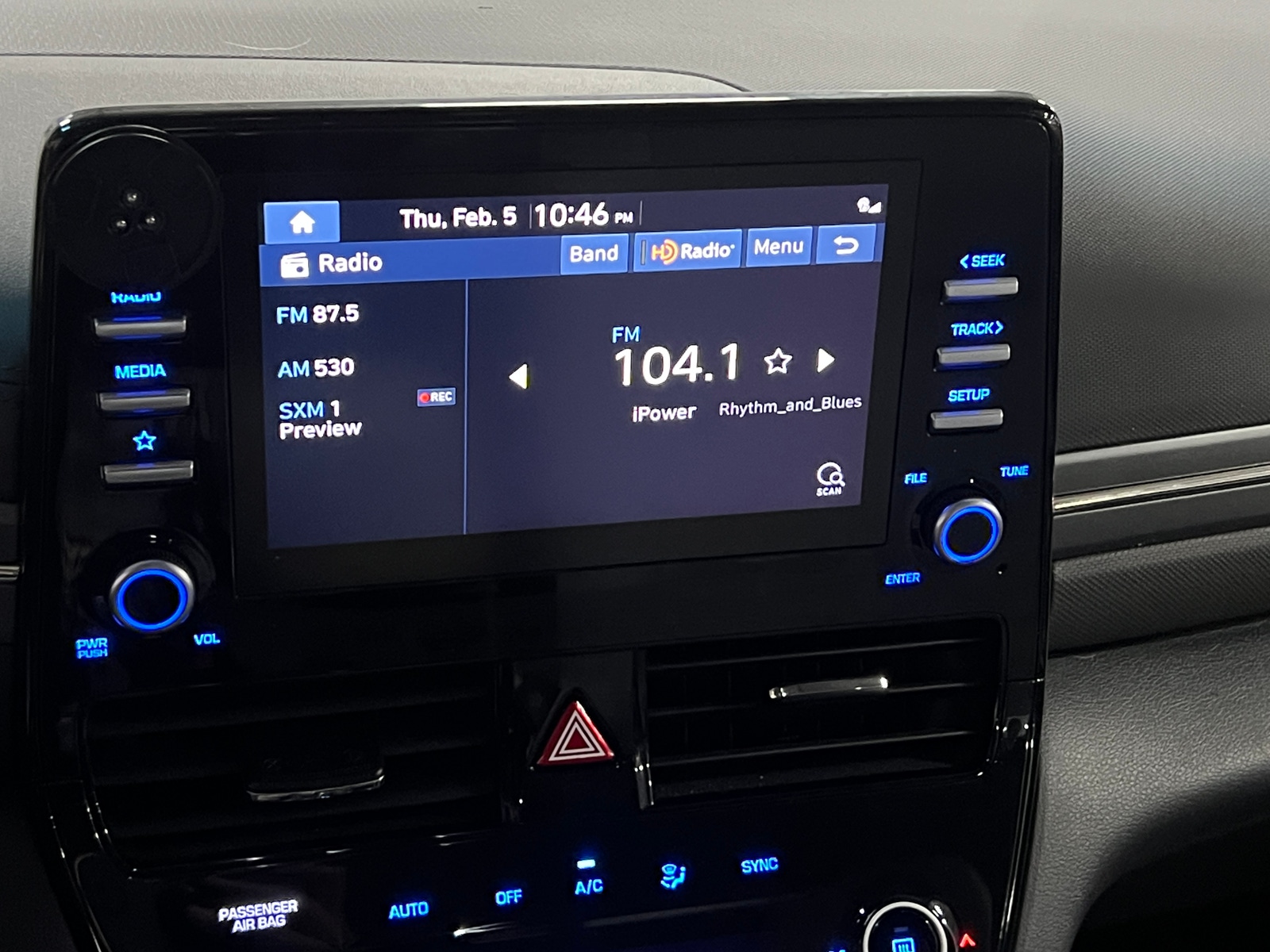 Thumbnail: 2022 Hyundai Ioniq - 4