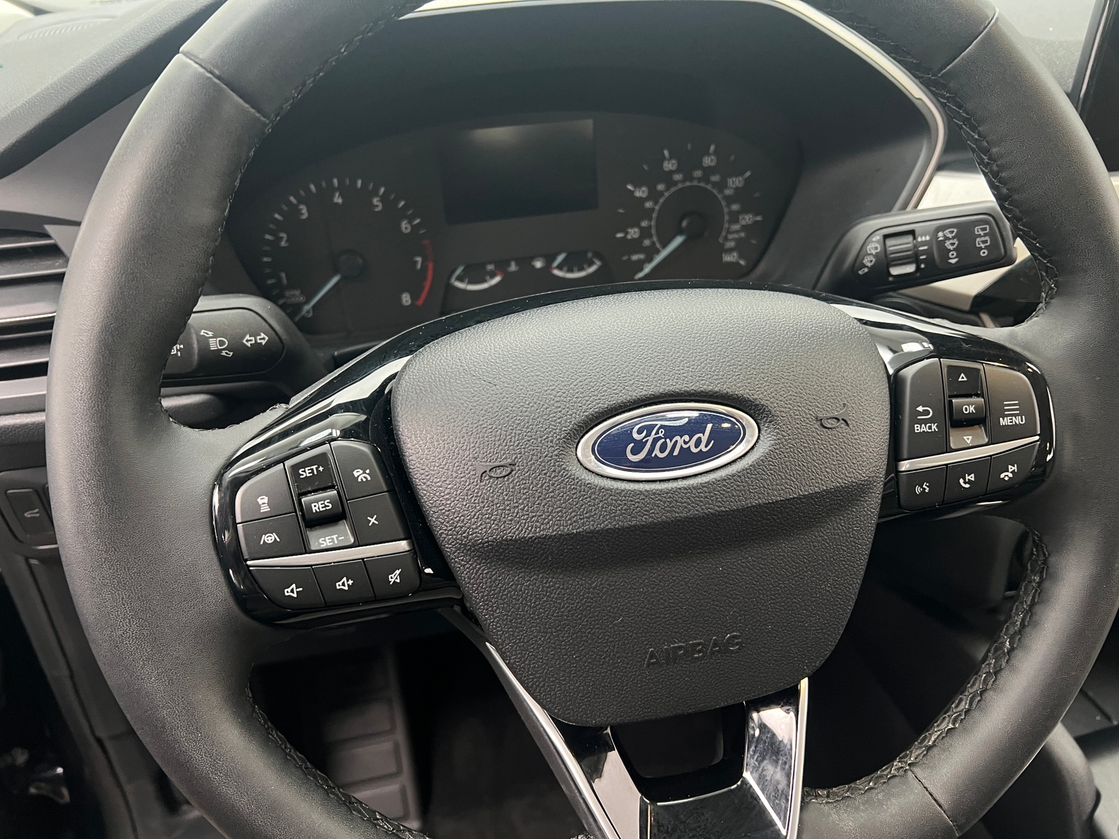 Thumbnail: 2022 Ford Escape - 5