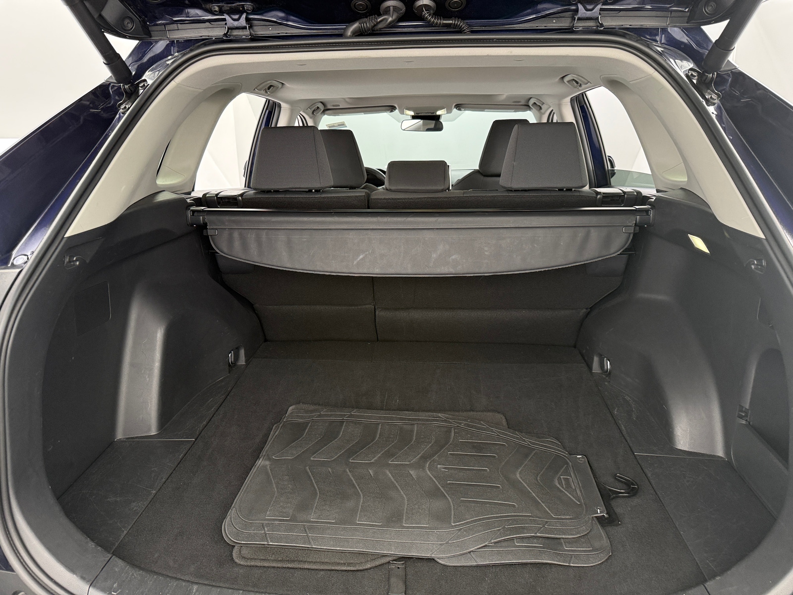 Thumbnail: 2025 Toyota RAV4 - 7