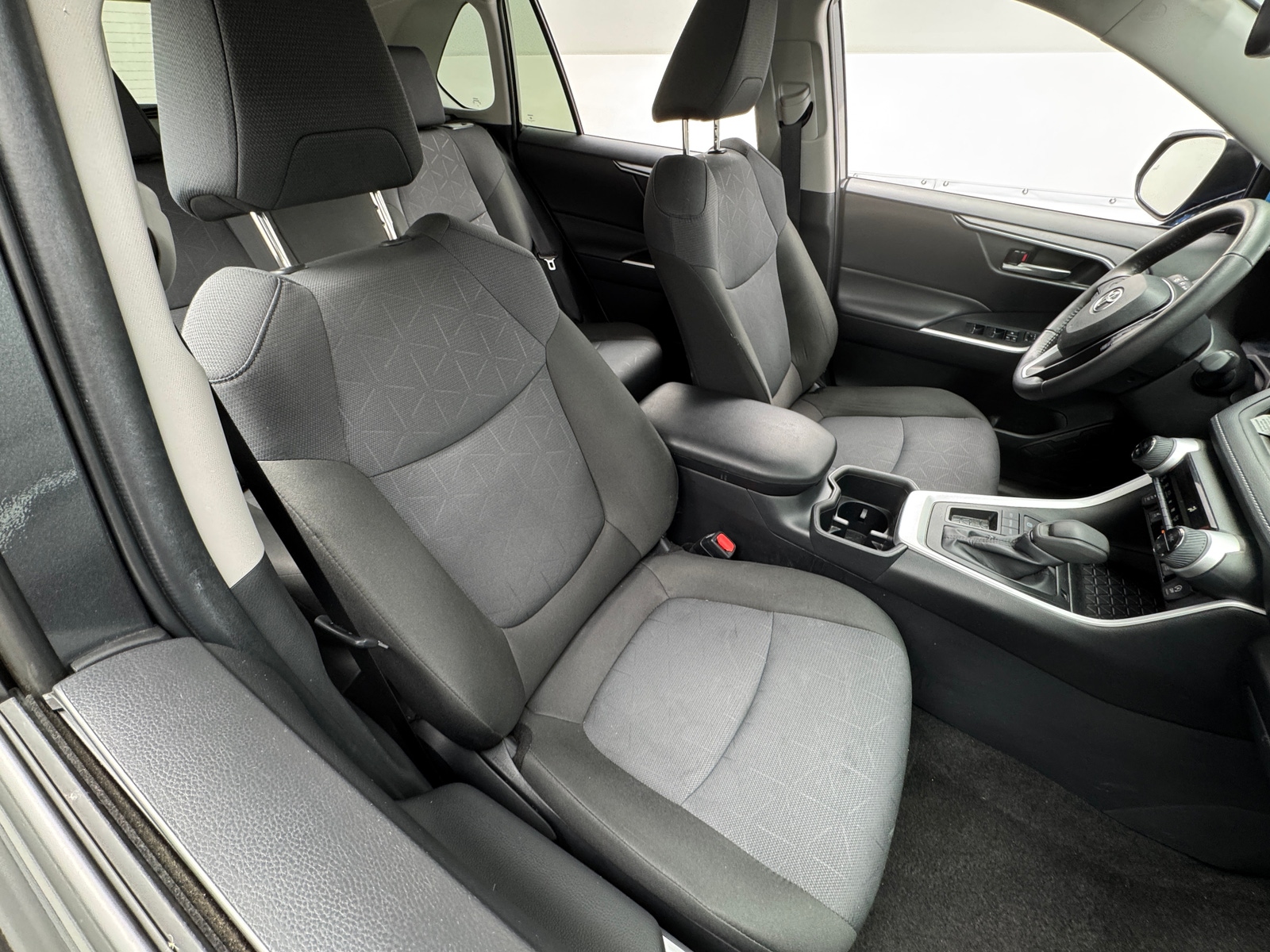 Thumbnail: 2025 Toyota RAV4 - 2