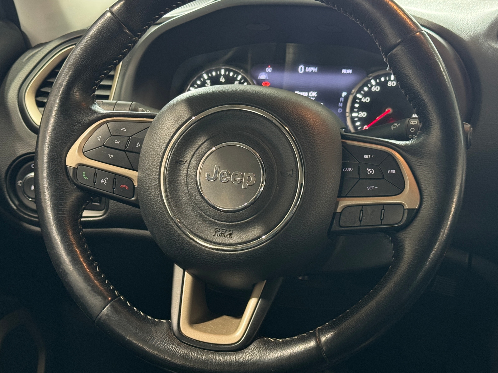 Thumbnail: 2017 Jeep Renegade - 4