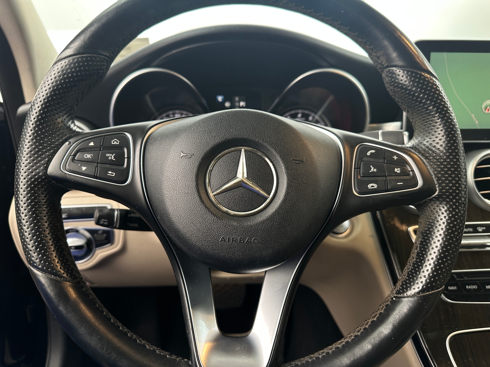 Thumbnail: 2016 Mercedes-Benz C-Class - 4