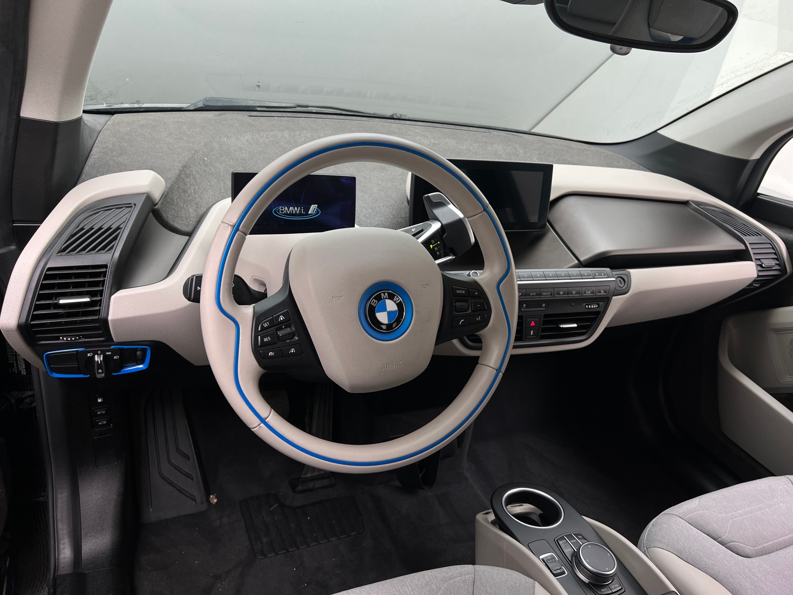 Thumbnail: 2017 BMW i3 - 3