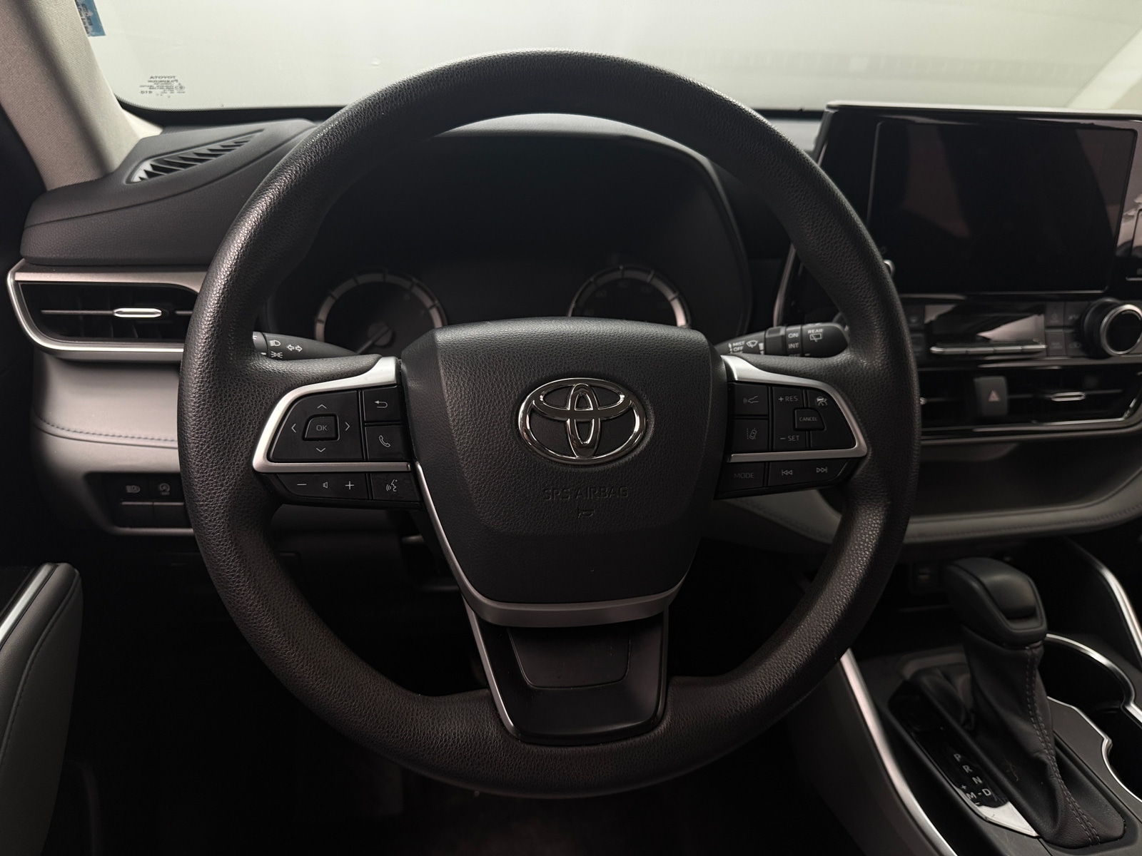 Thumbnail: 2023 Toyota Highlander - 5