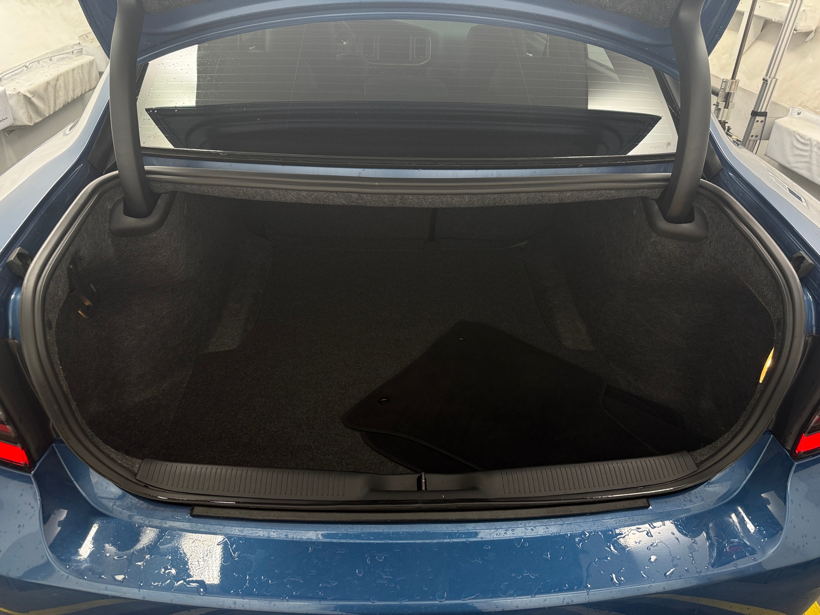 Thumbnail: 2020 Dodge Charger - 6