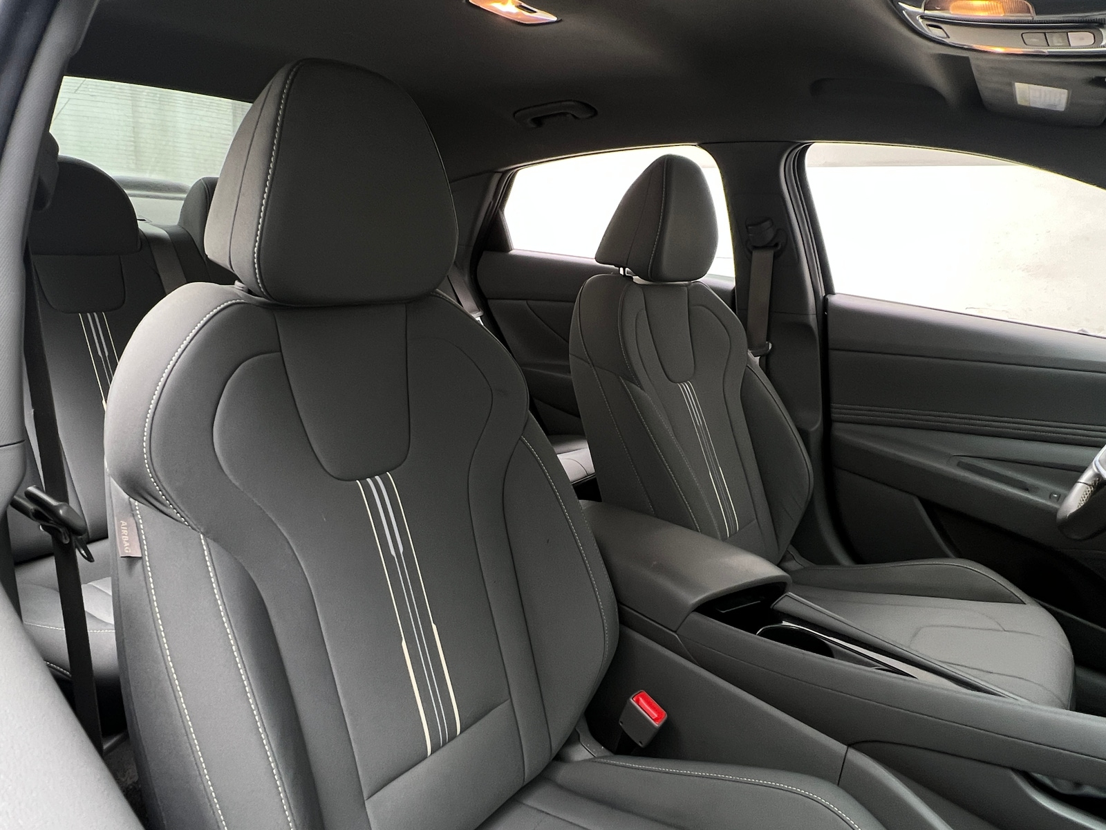 Thumbnail: 2023 Hyundai Elantra - 2