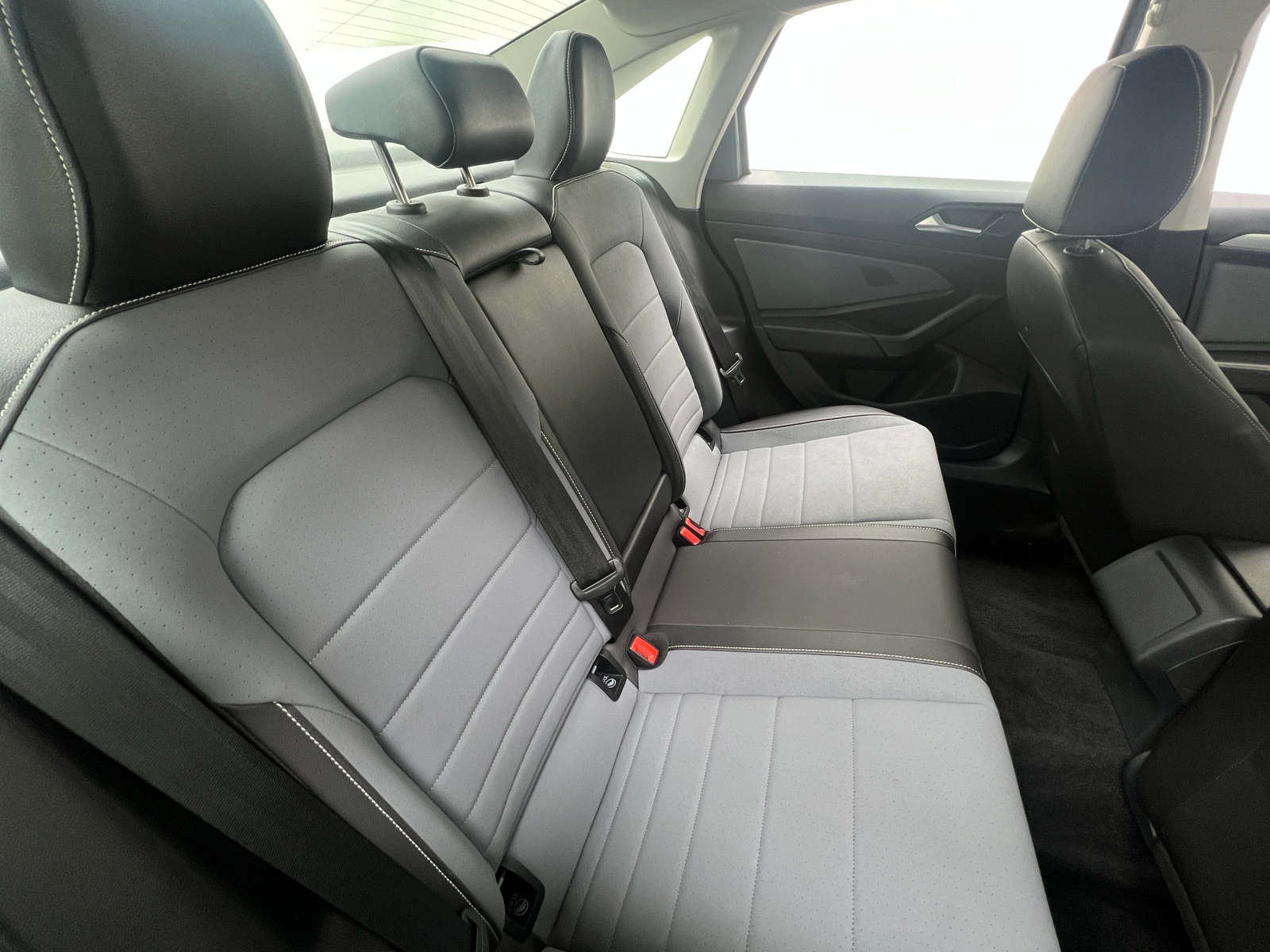 Thumbnail: 2025 Volkswagen Jetta - 5