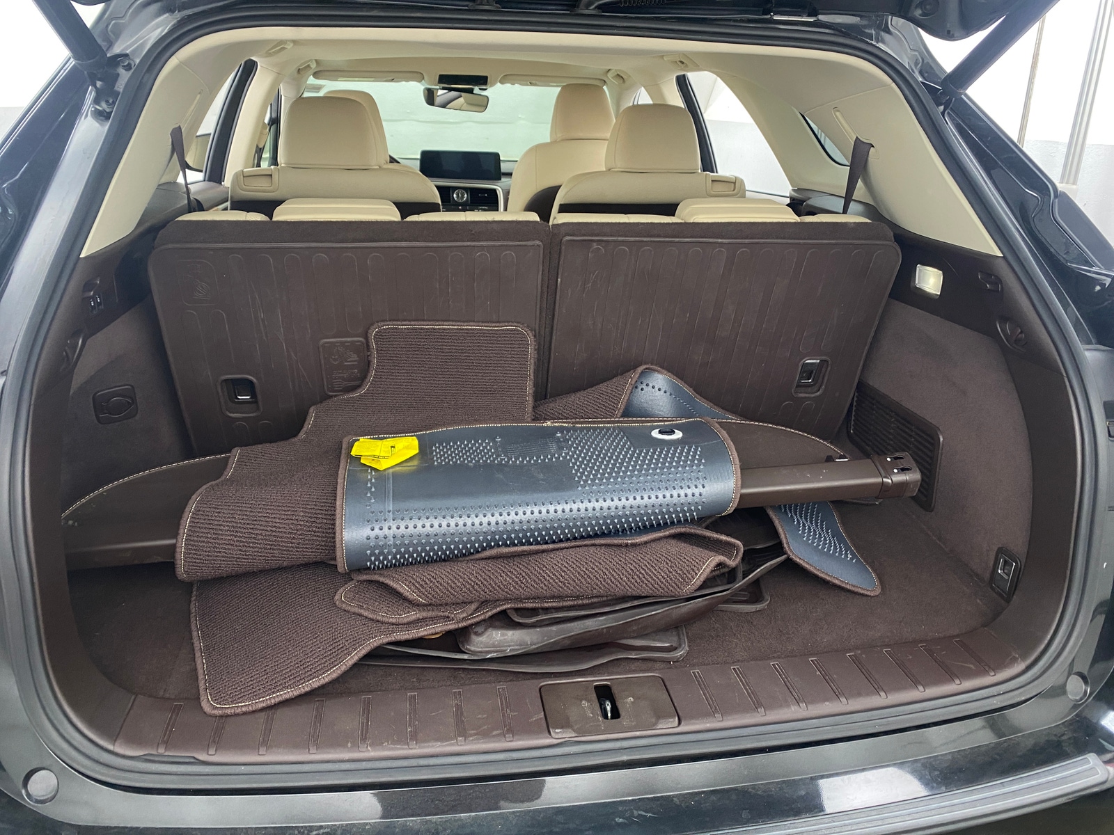 Thumbnail: 2020 Lexus RX - 6