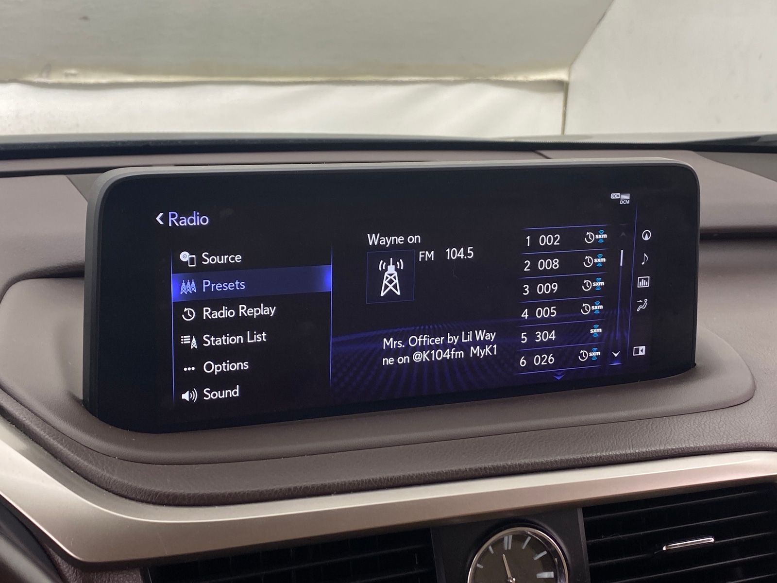 Thumbnail: 2020 Lexus RX - 3