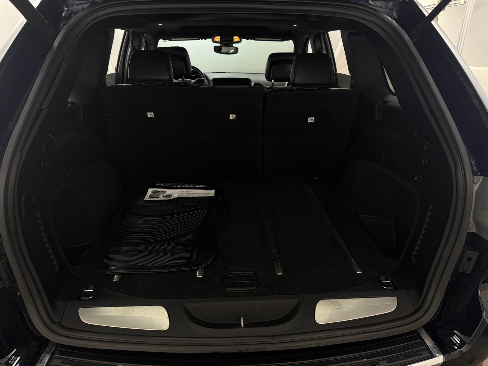 Thumbnail: 2017 Jeep Grand Cherokee - 6