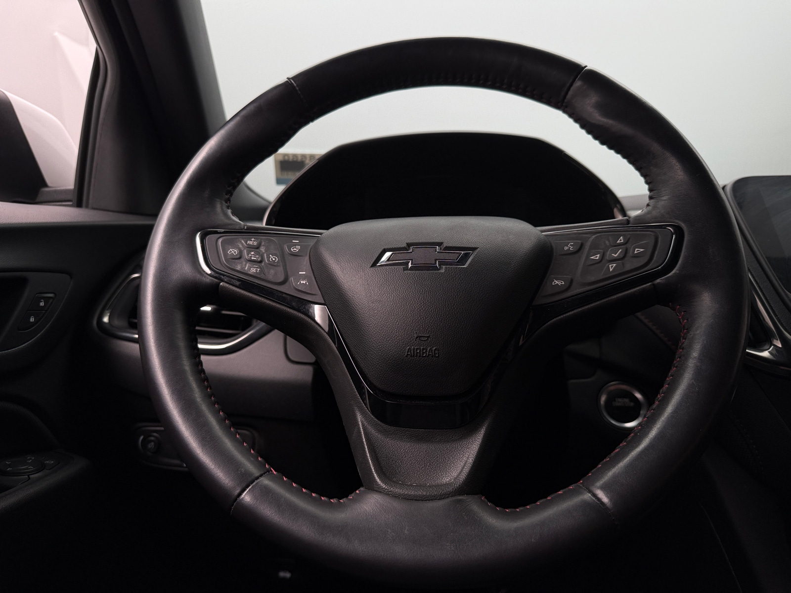 Thumbnail: 2022 Chevrolet Equinox - 5