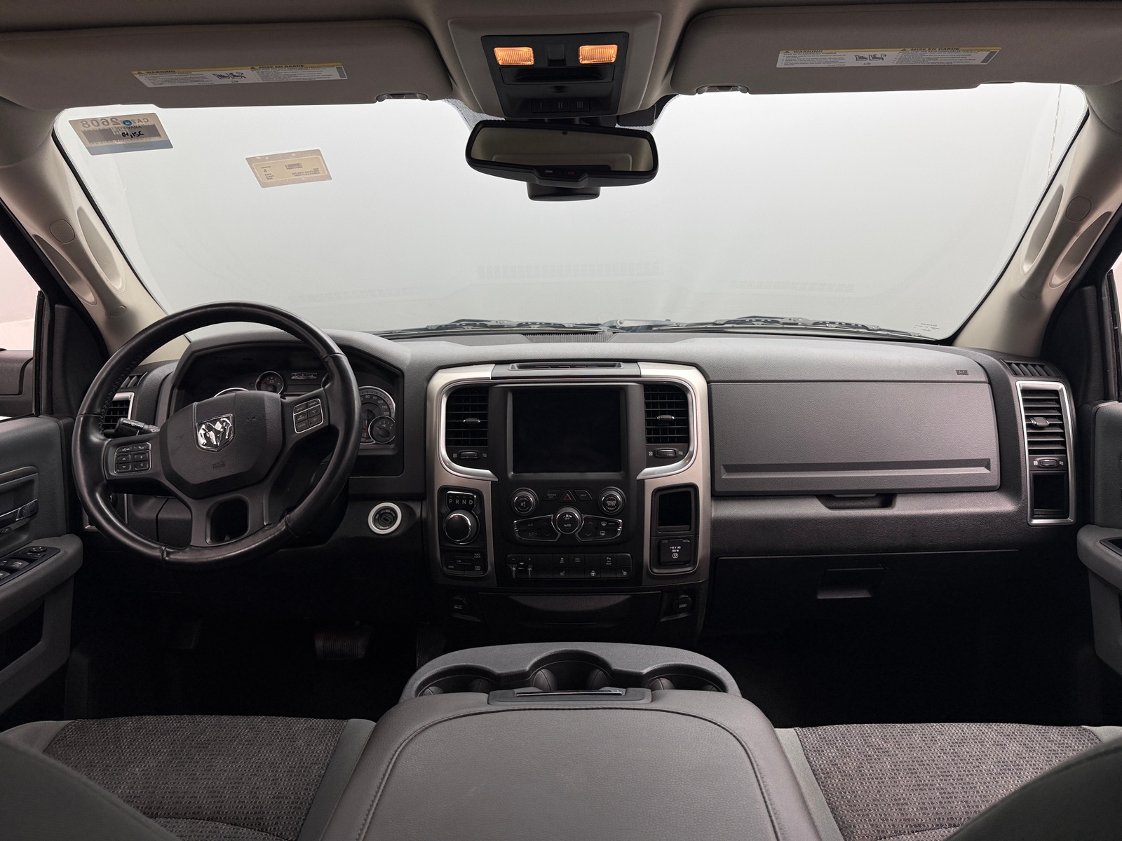 Thumbnail: 2020 RAM 1500 Classic - 3