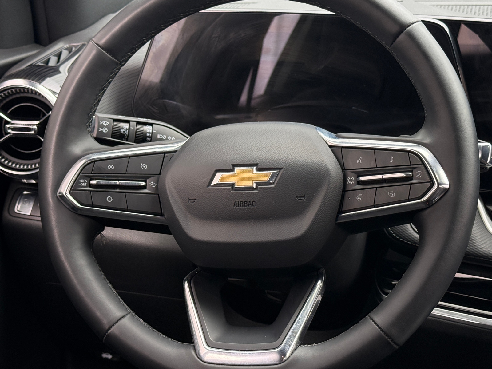 Thumbnail: 2025 Chevrolet Equinox - 5