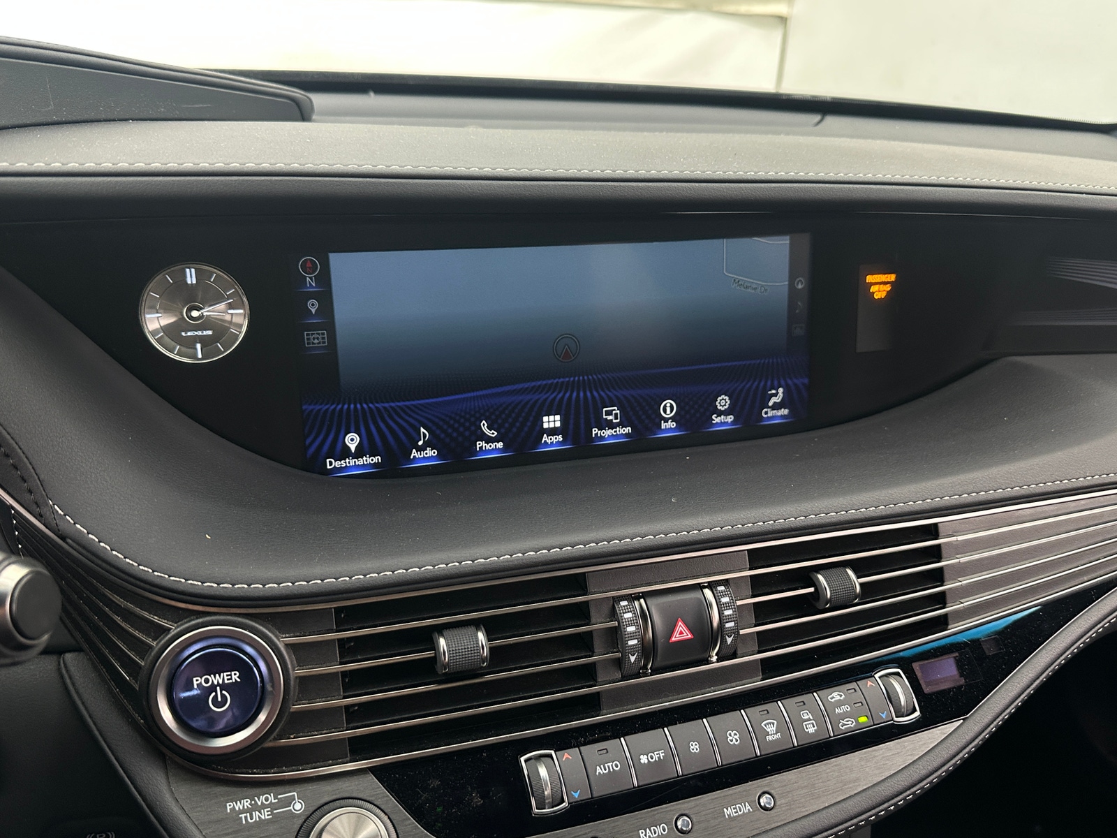 Thumbnail: 2018 Lexus LS - 3