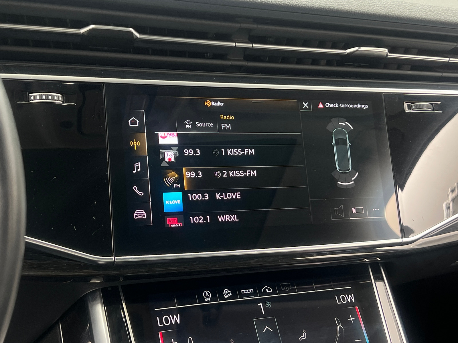 Thumbnail: 2022 Audi Q7 - 3