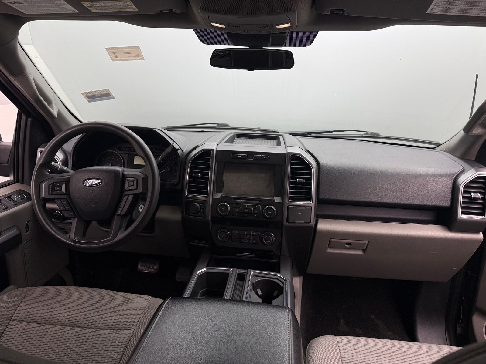 Thumbnail: 2020 Ford Econoline - 3