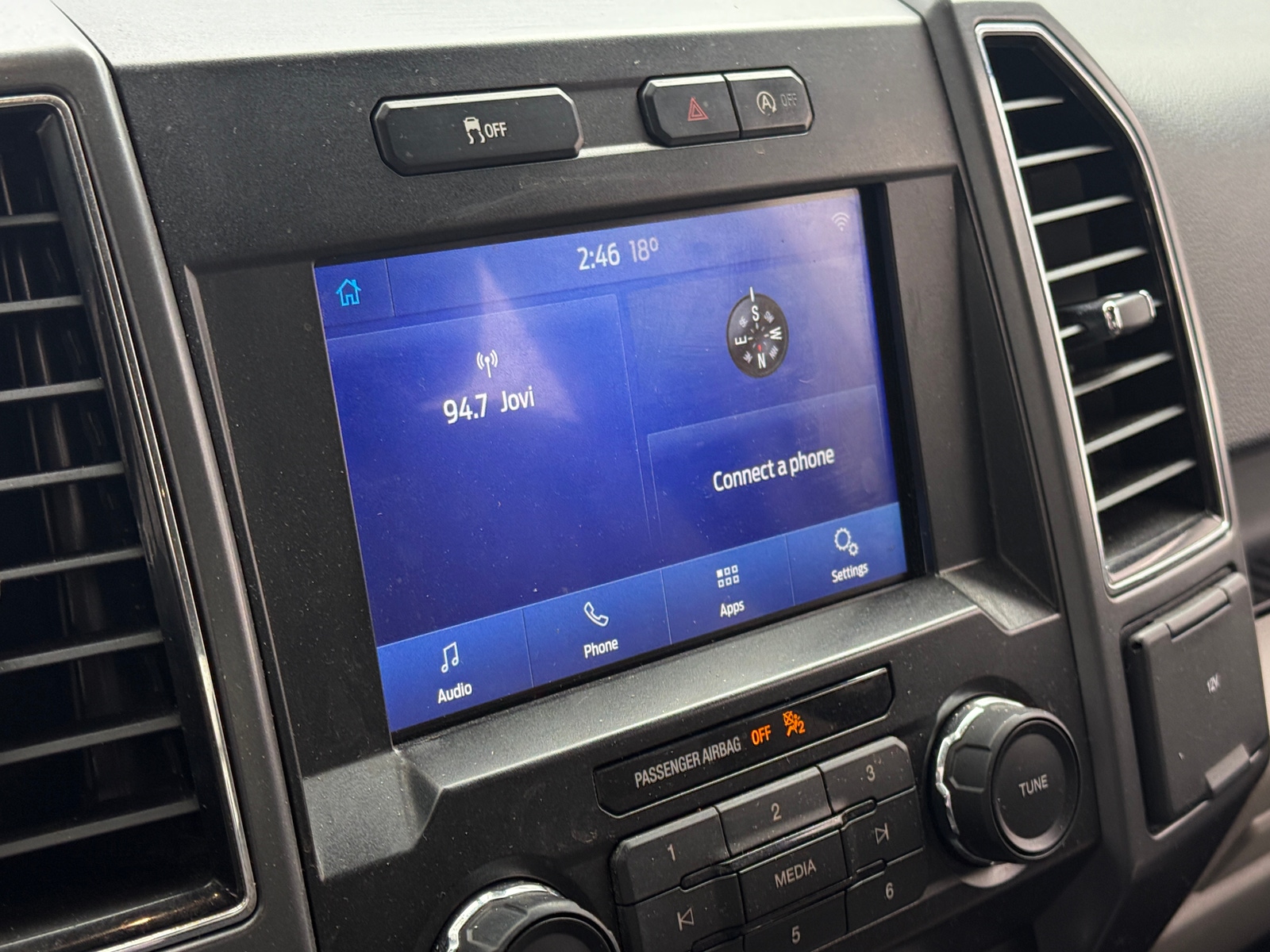 Thumbnail: 2020 Ford Econoline - 4