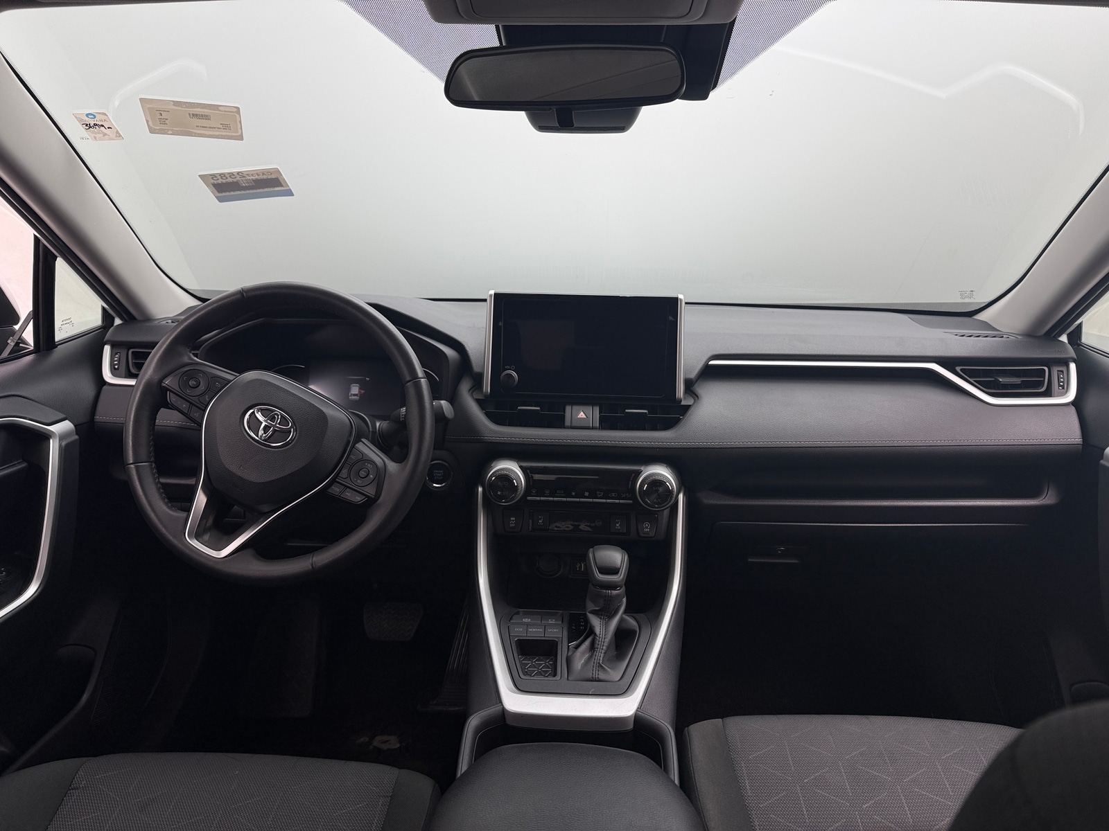 Thumbnail: 2025 Toyota RAV4 - 3