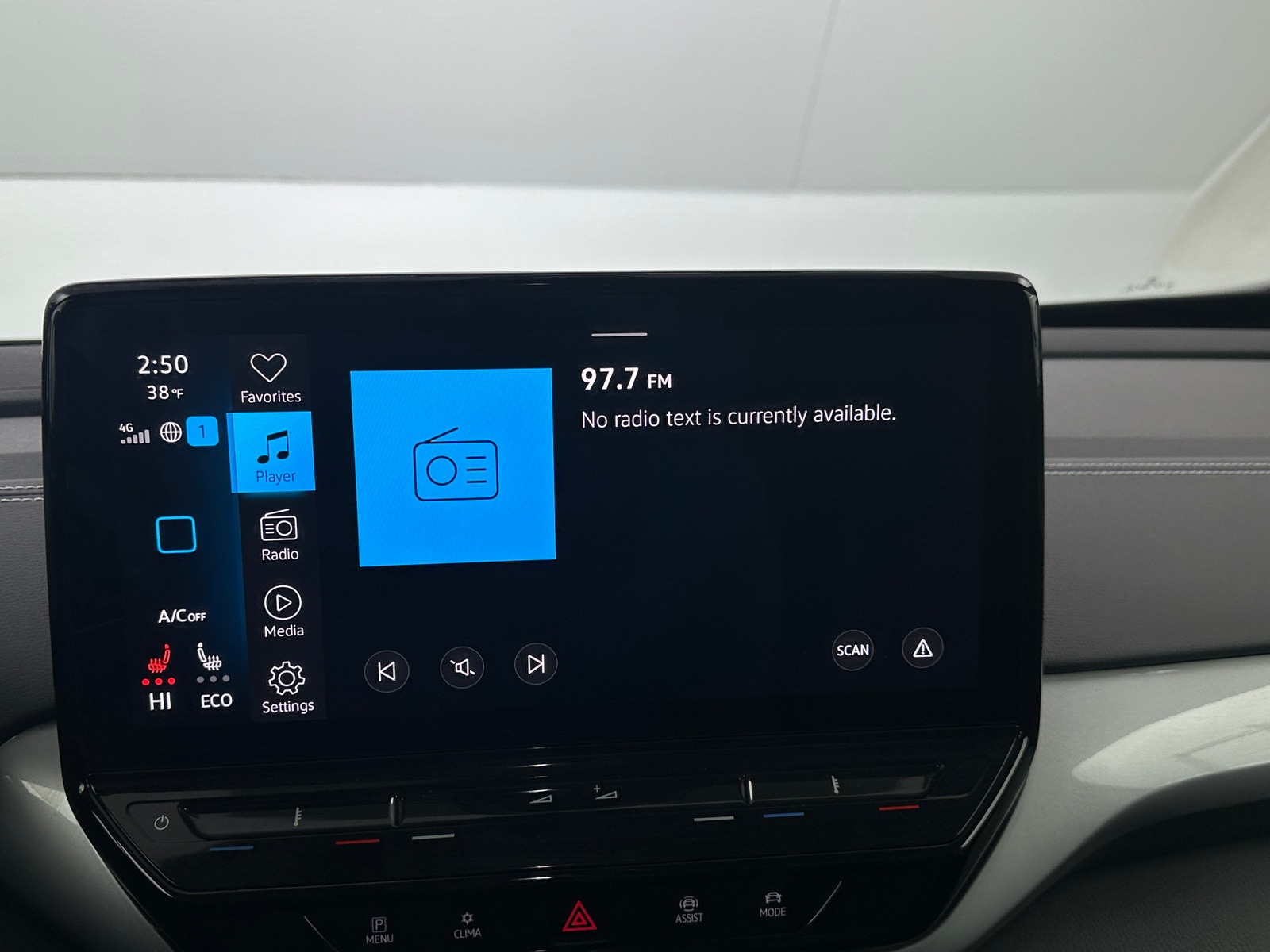 Thumbnail: 2023 Volkswagen ID.4 - 3