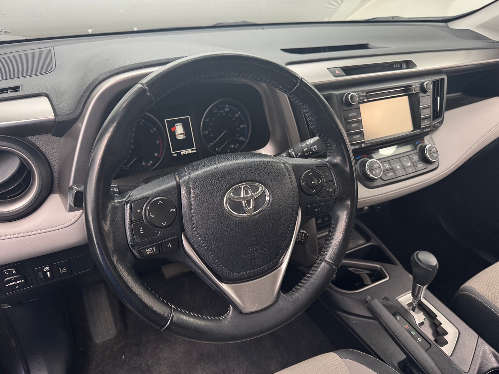 Thumbnail: 2018 Toyota RAV4 - 5