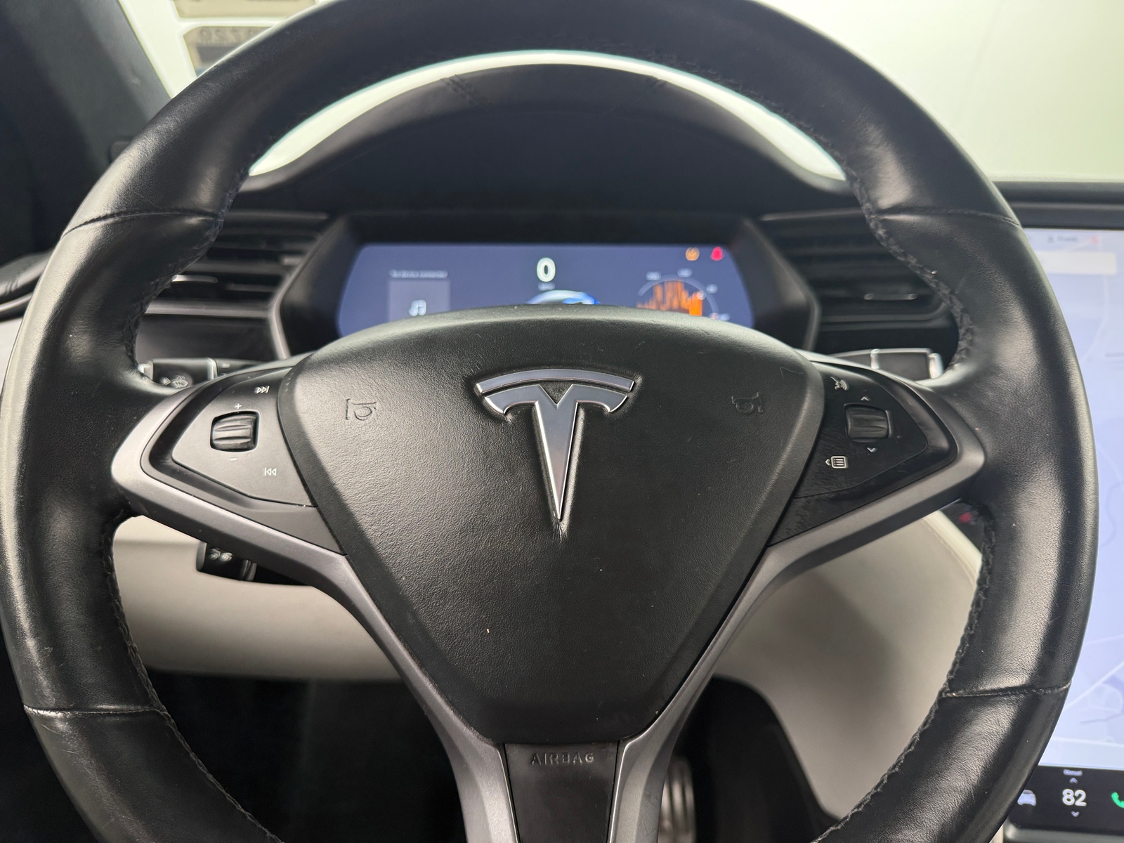 Thumbnail: 2021 Tesla Model X - 4