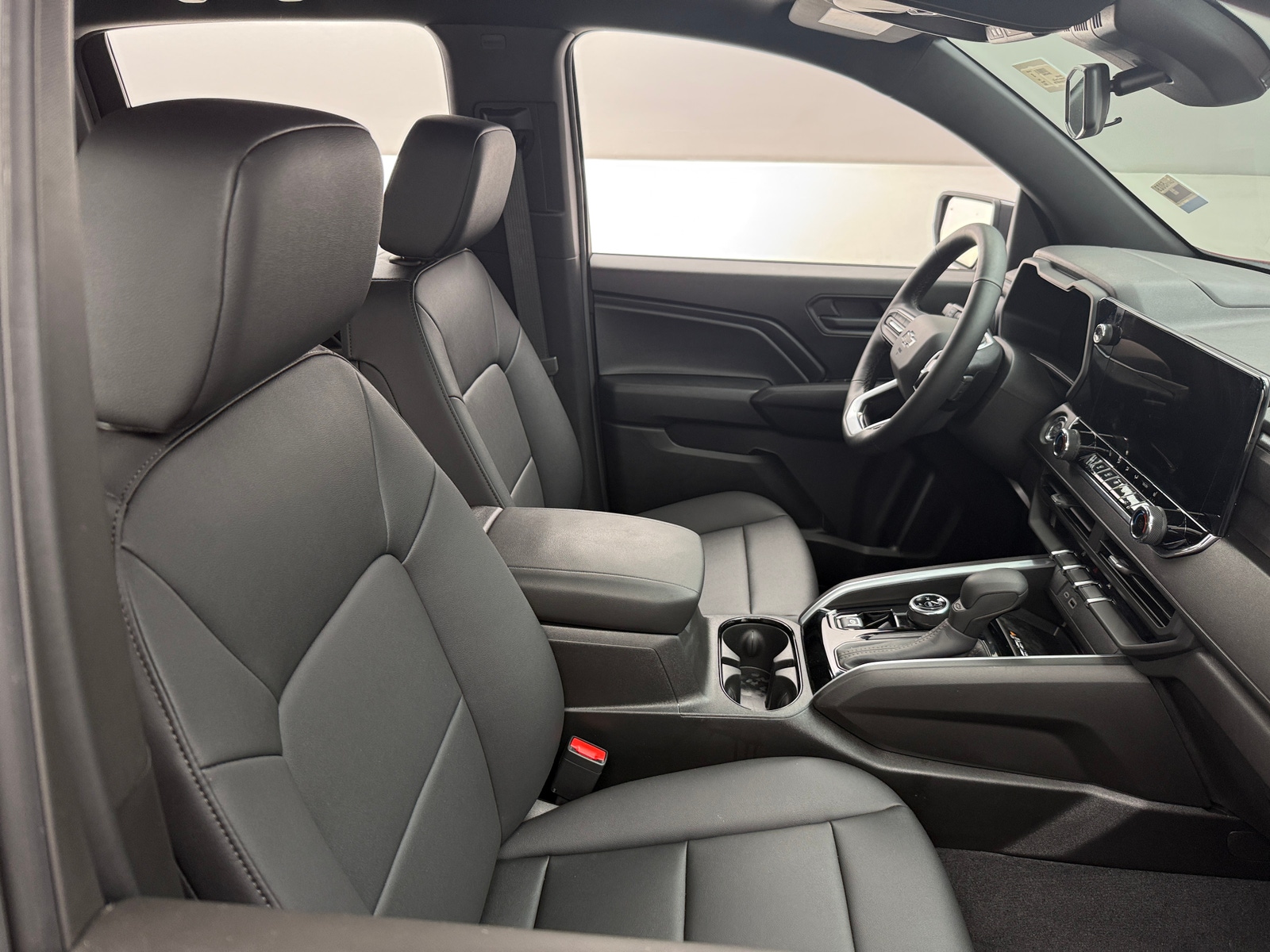 Thumbnail: 2025 Chevrolet Colorado - 2