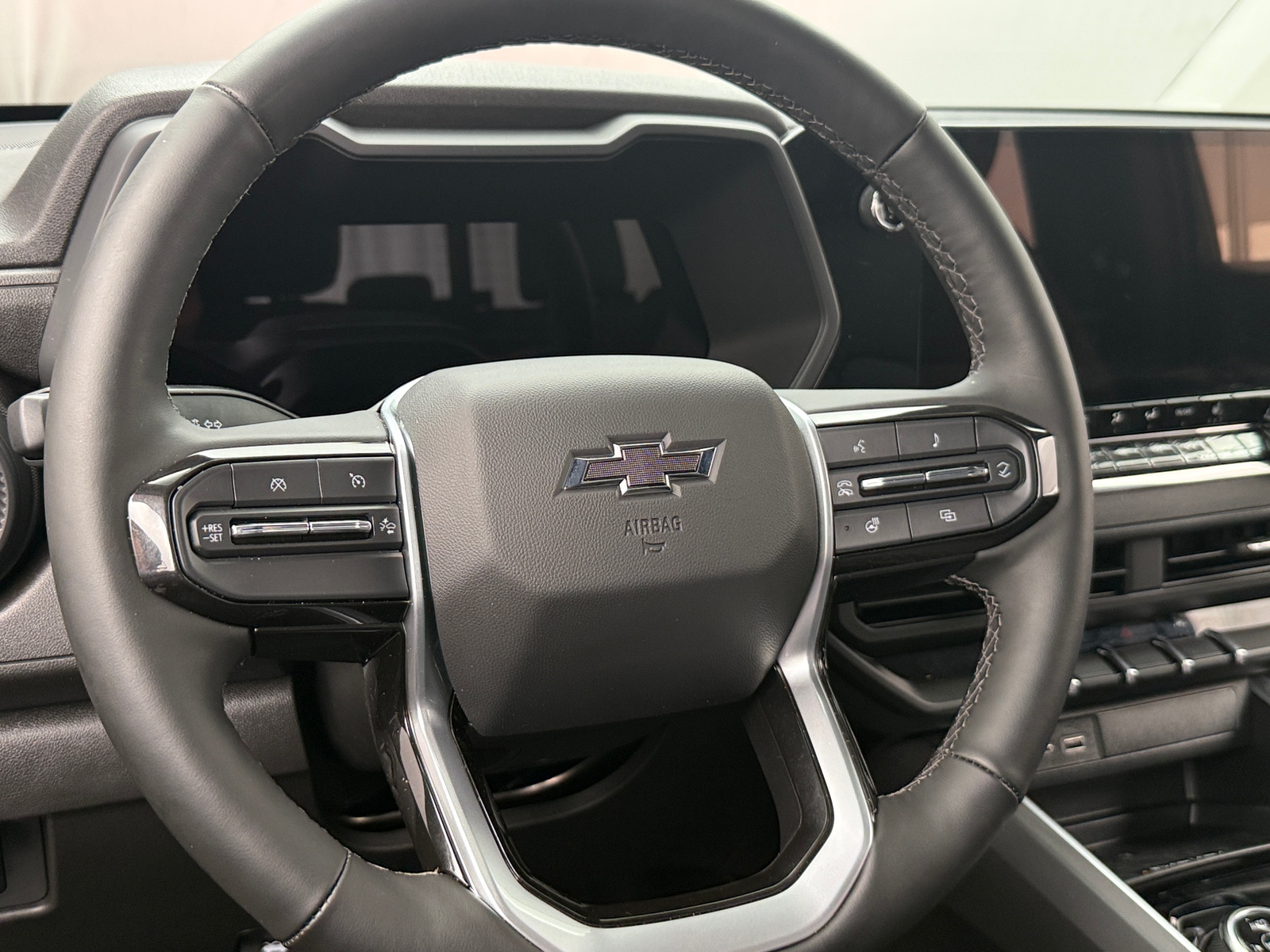 Thumbnail: 2025 Chevrolet Colorado - 5