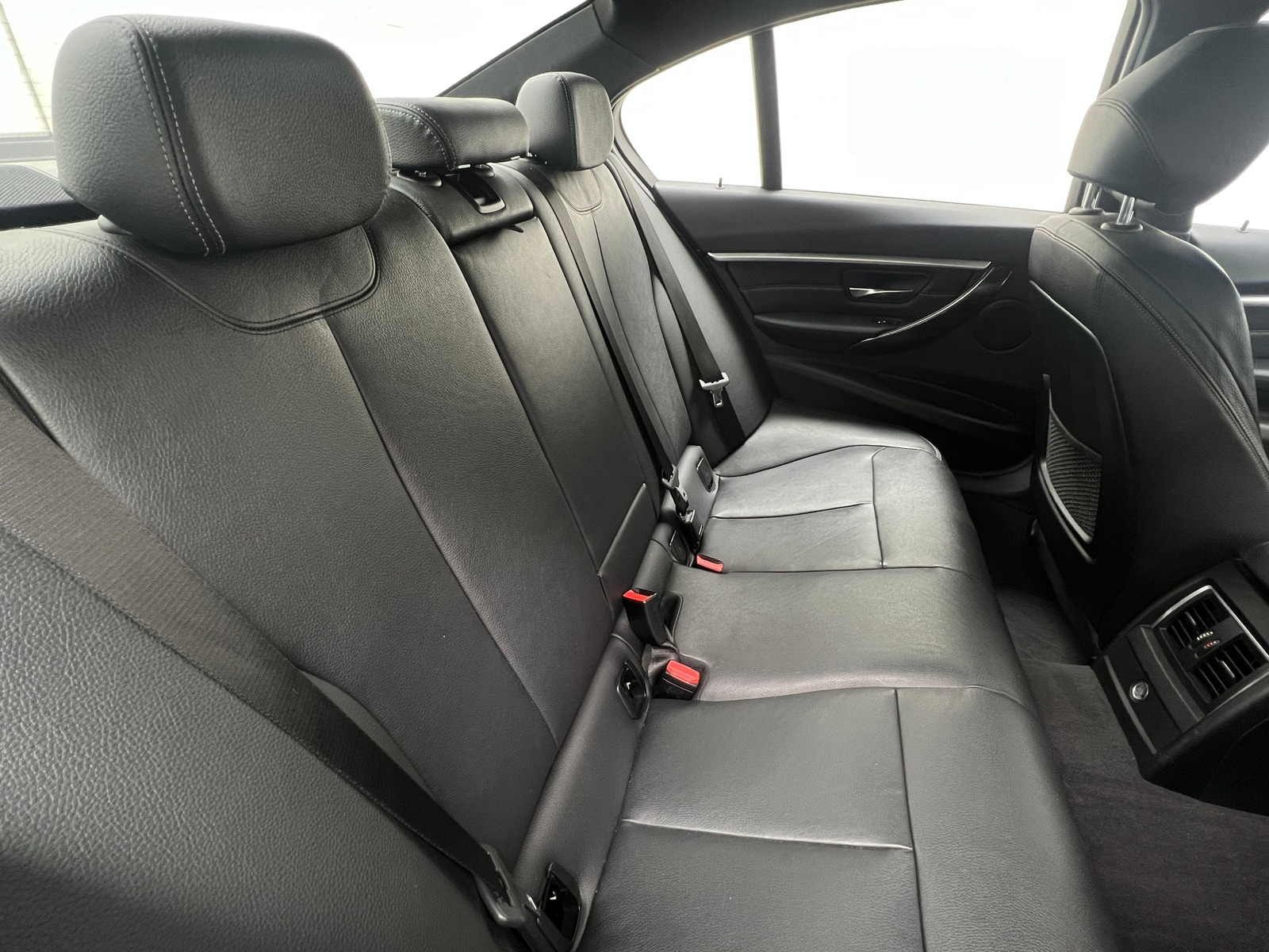 Thumbnail: 2018 BMW 3 Series - 5