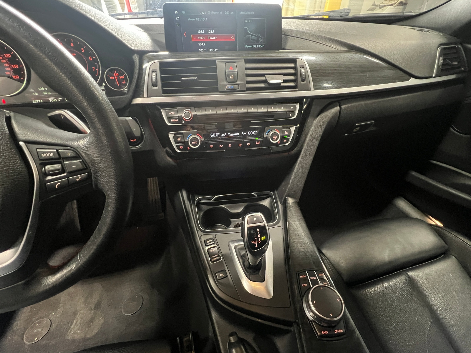 Thumbnail: 2018 BMW 3 Series - 3