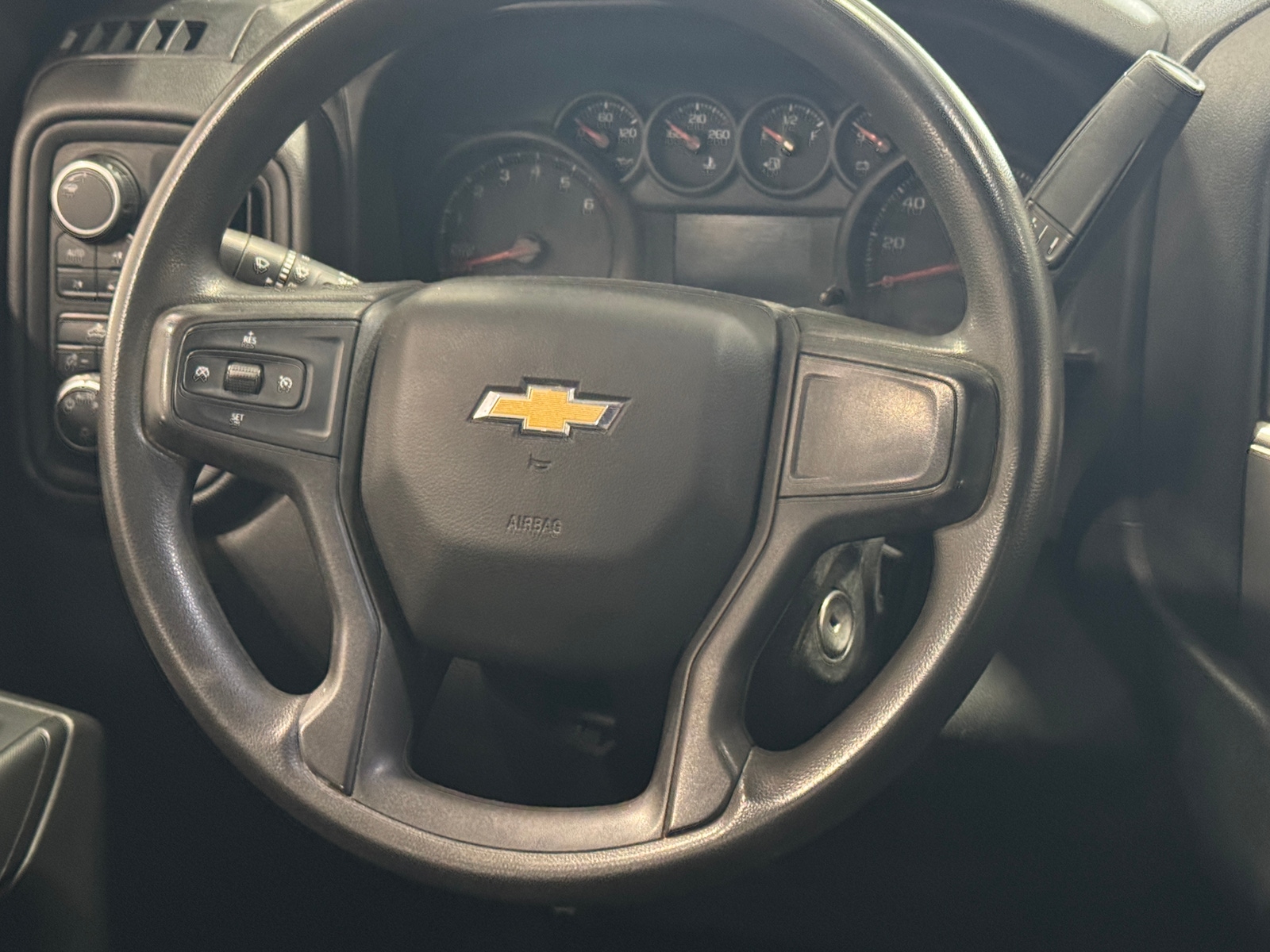 Thumbnail: 2020 Chevrolet Silverado 1500 - 5