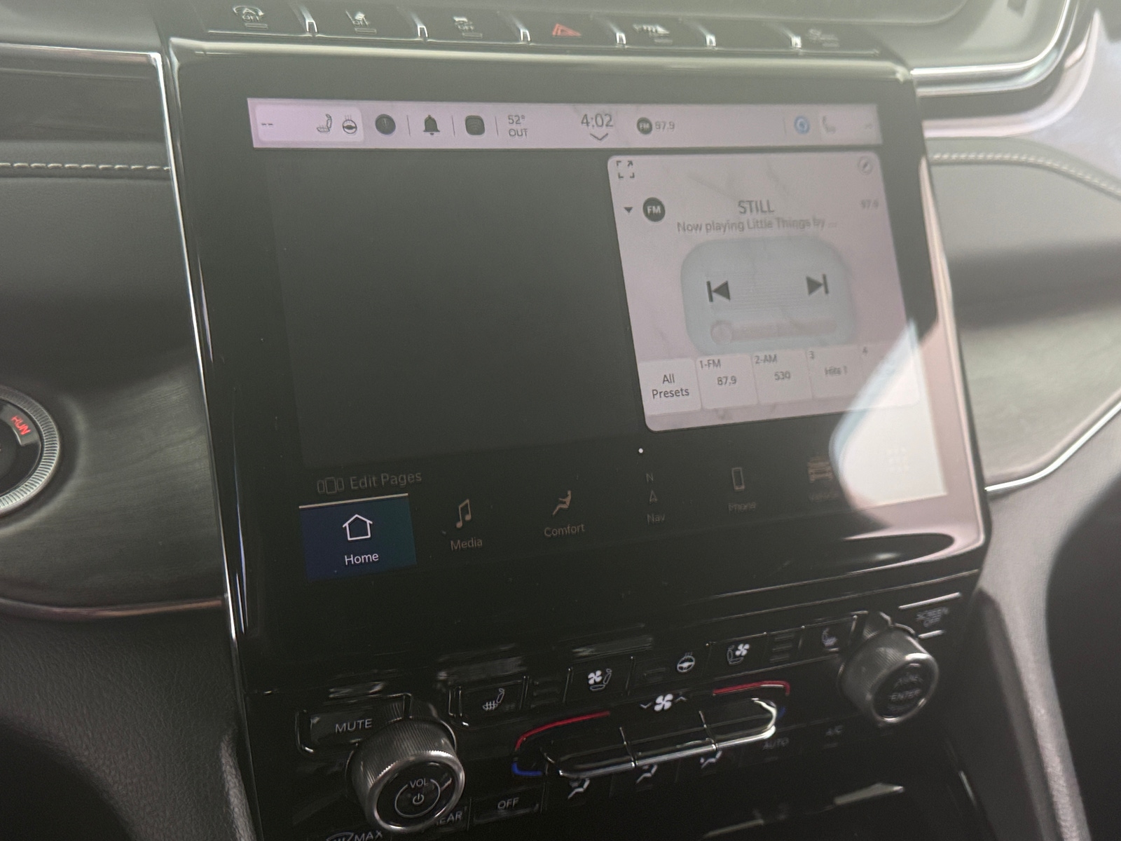 Thumbnail: 2023 Jeep Grand Cherokee - 3