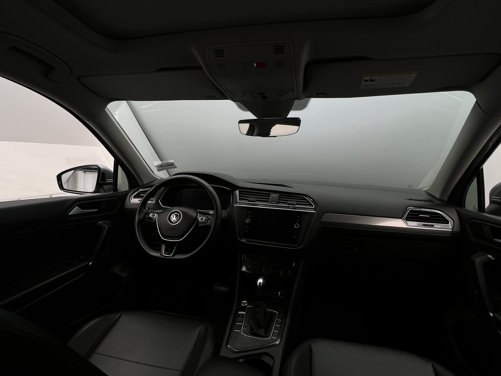 Thumbnail: 2020 Volkswagen Tiguan - 2