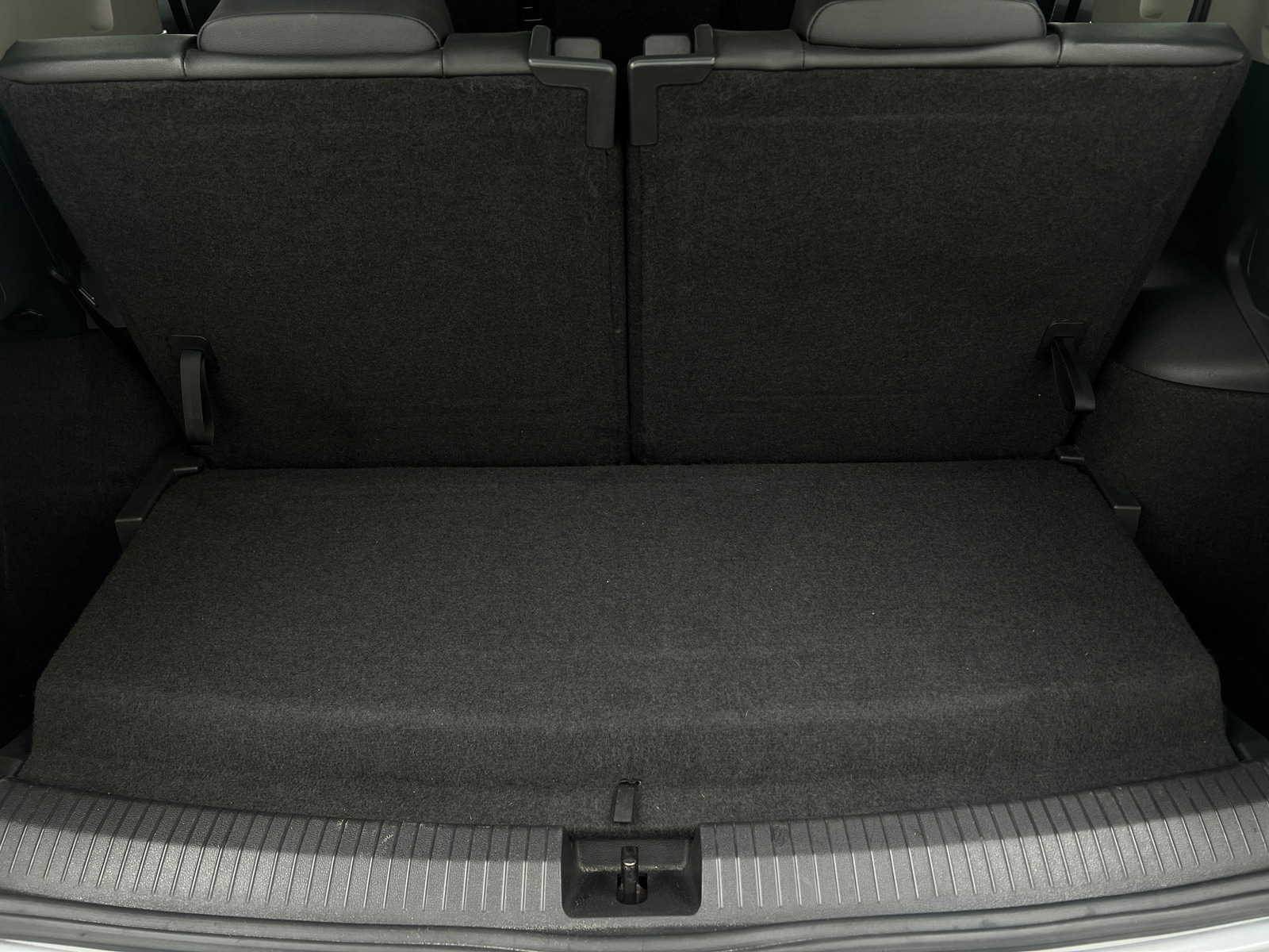 Thumbnail: 2020 Volkswagen Tiguan - 6