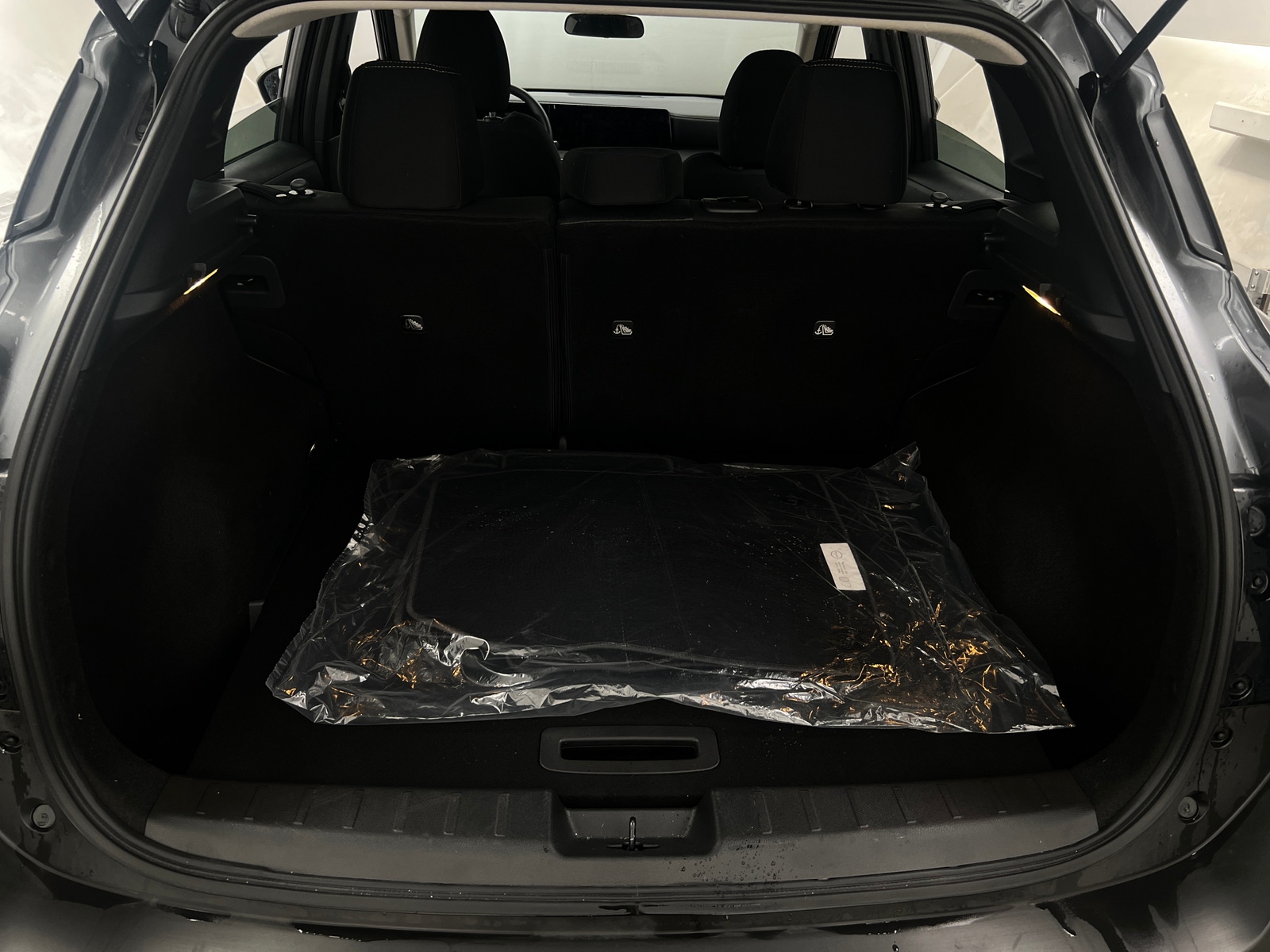 Thumbnail: 2025 Nissan Kicks - 7