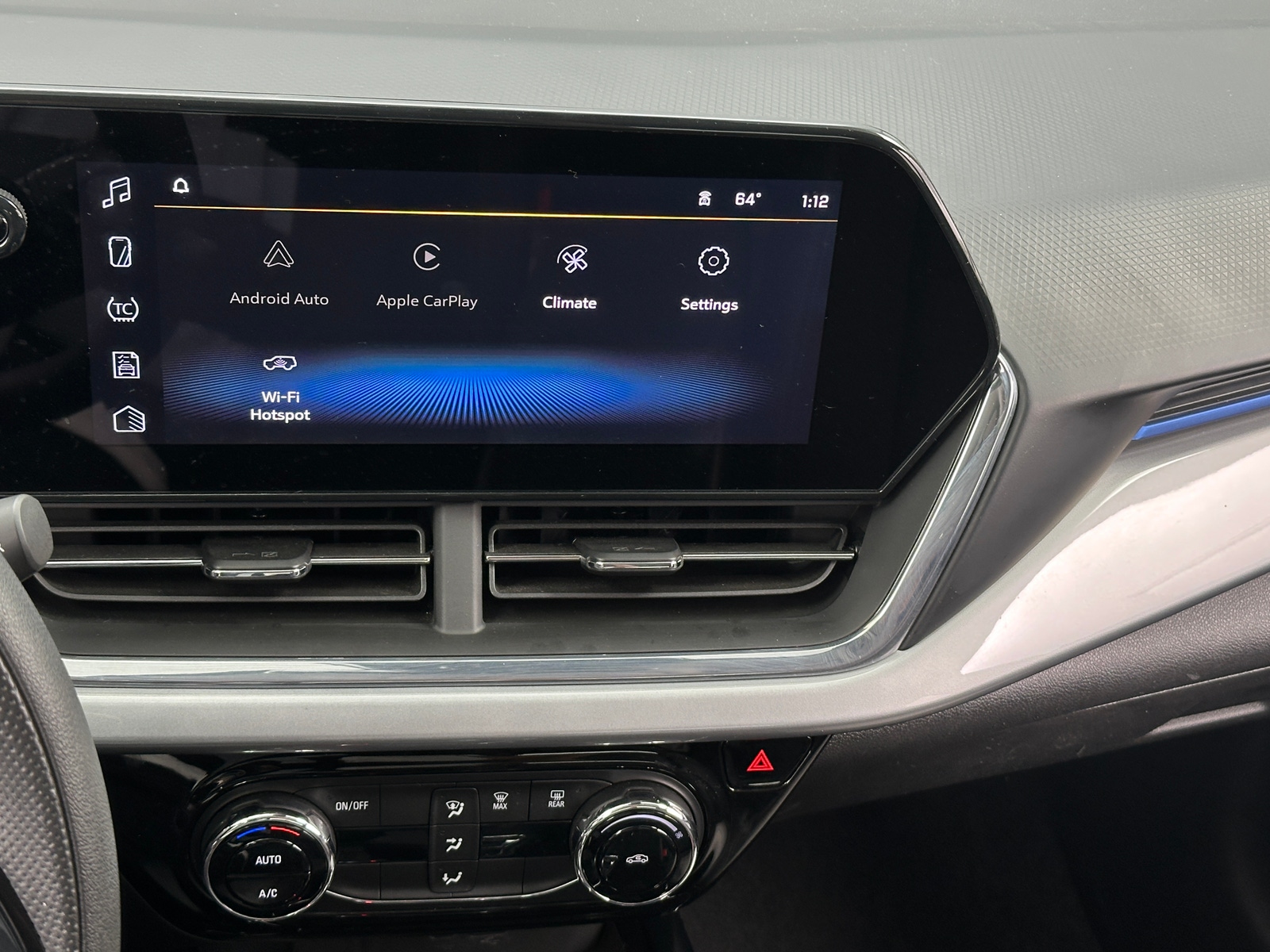 Thumbnail: 2025 Chevrolet Trax - 4