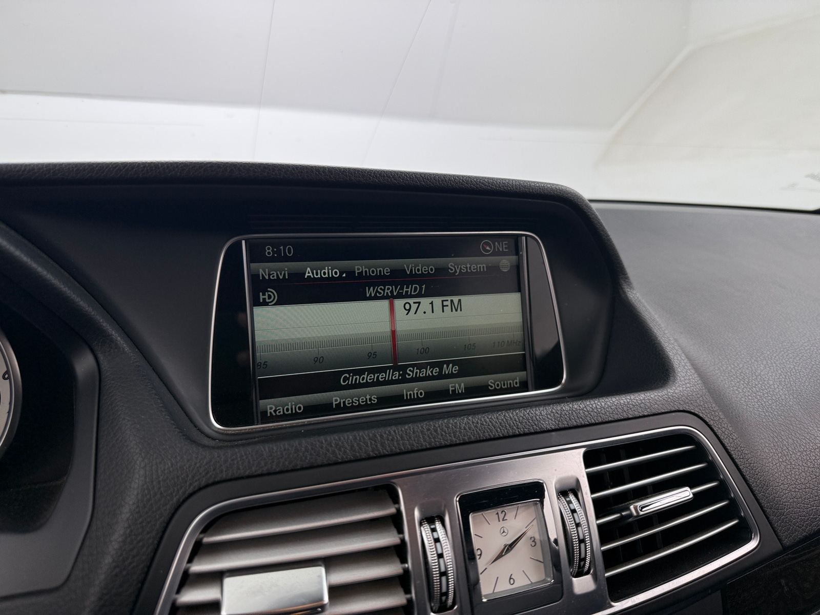 Thumbnail: 2014 Mercedes-Benz E-Class - 3