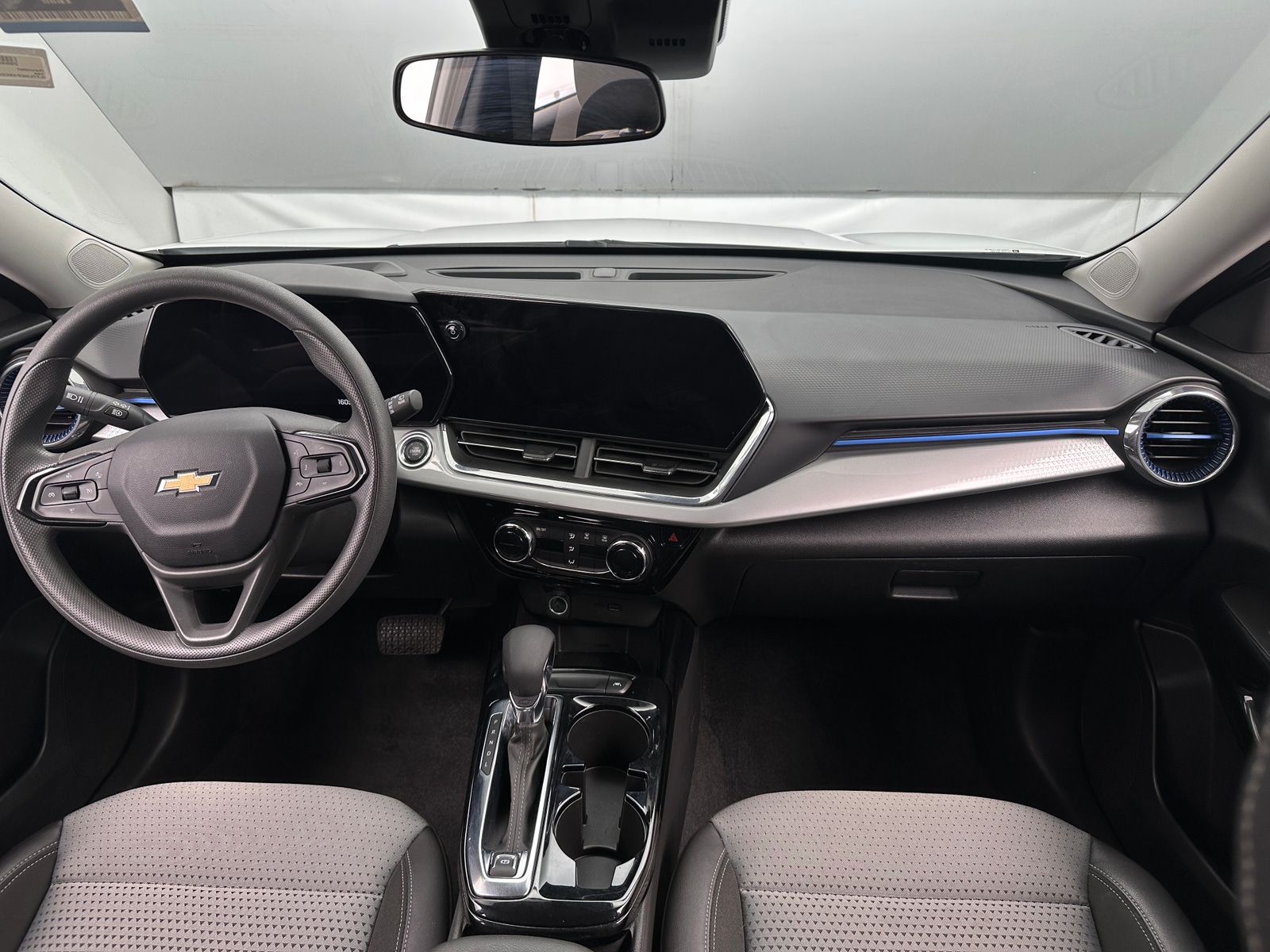 Thumbnail: 2025 Chevrolet Trax - 3