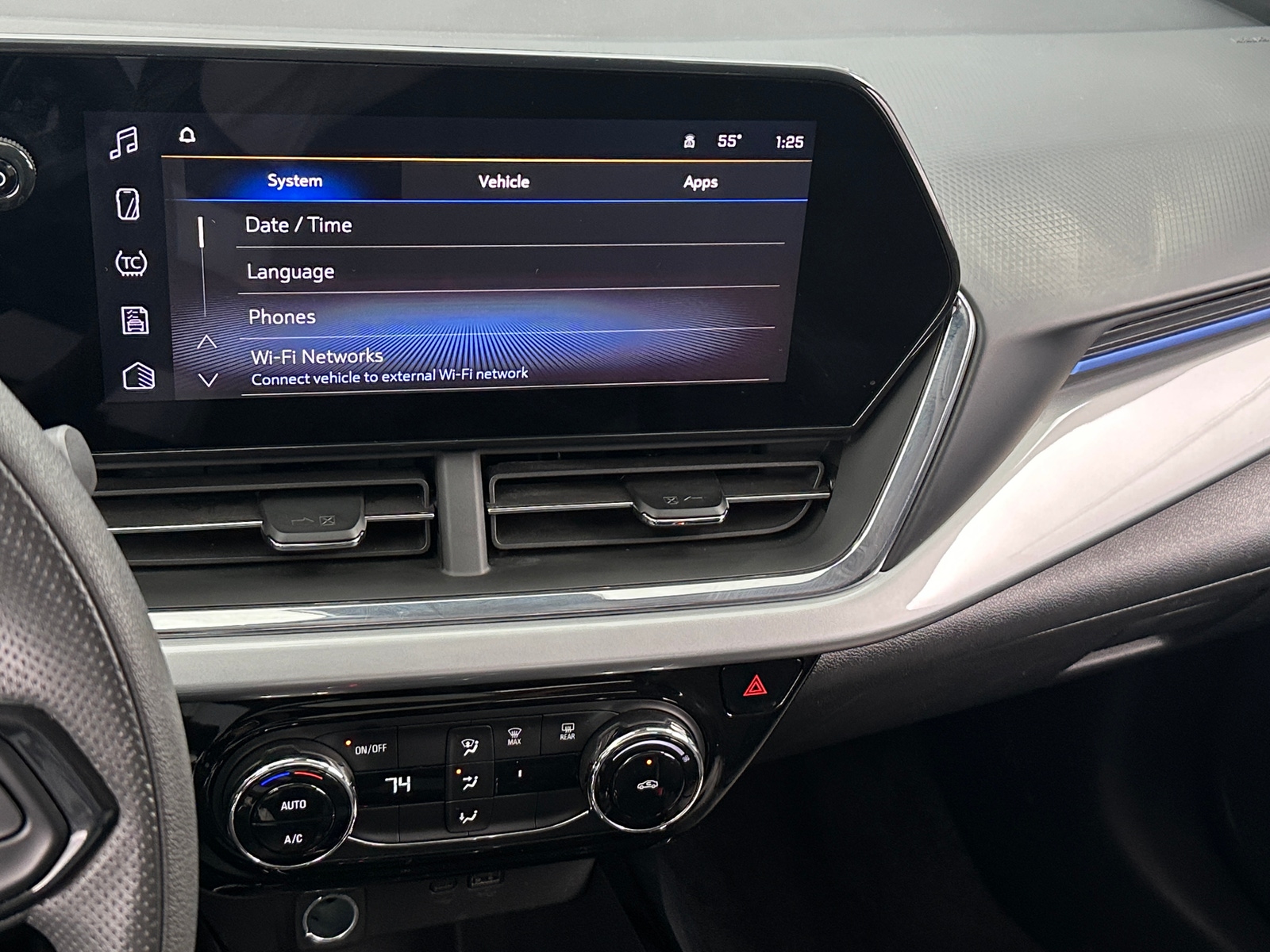 Thumbnail: 2025 Chevrolet Trax - 4