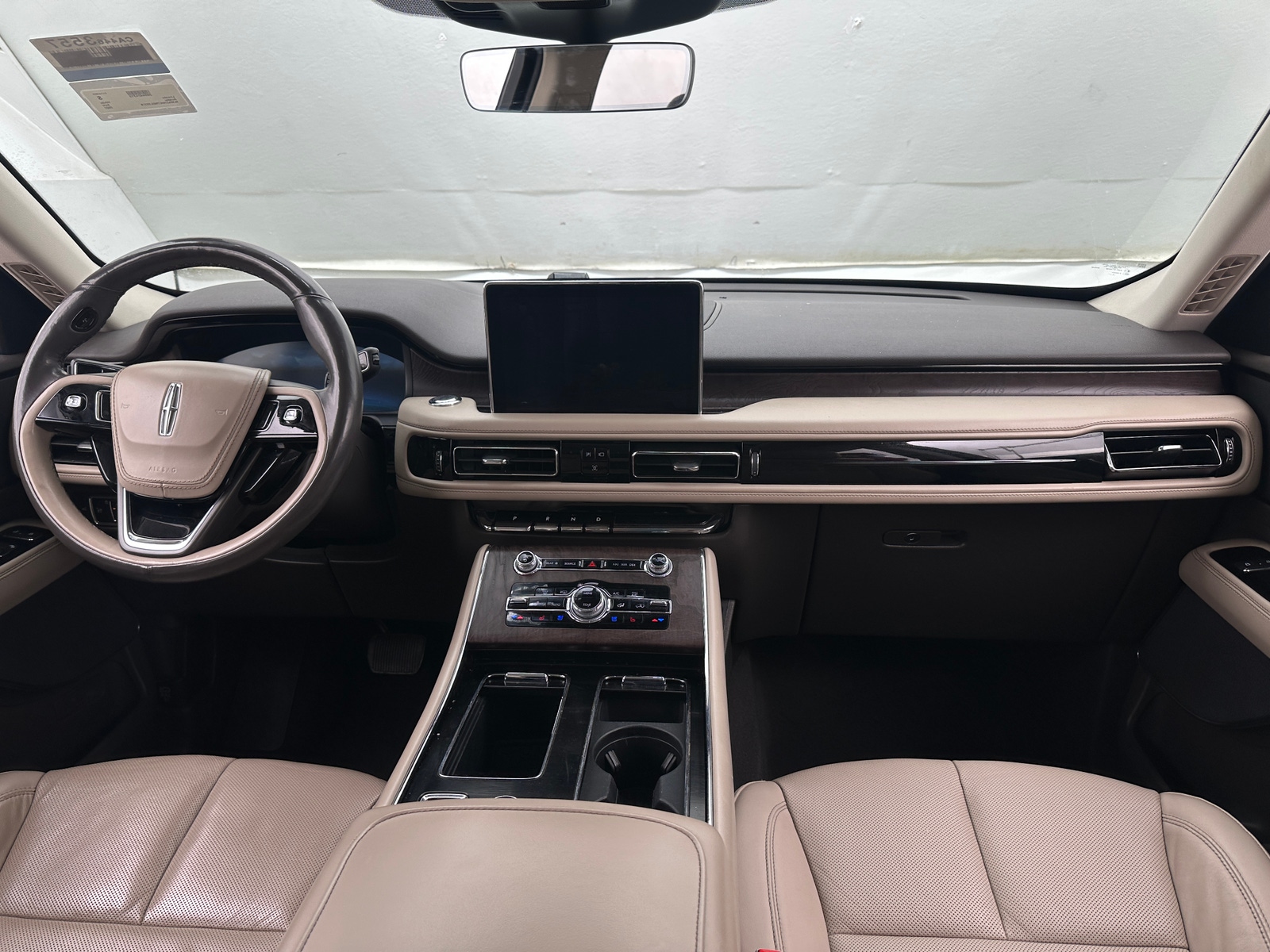 Thumbnail: 2022 Lincoln Aviator - 2