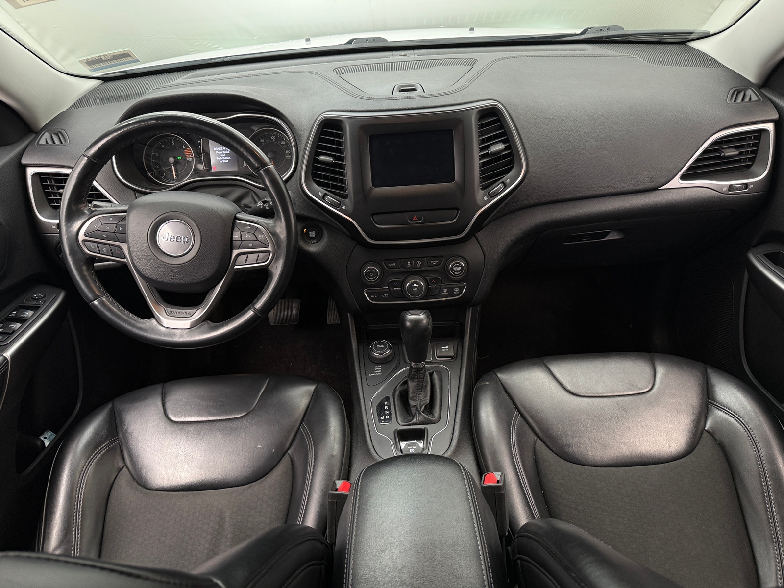 Thumbnail: 2019 Jeep Cherokee - 3