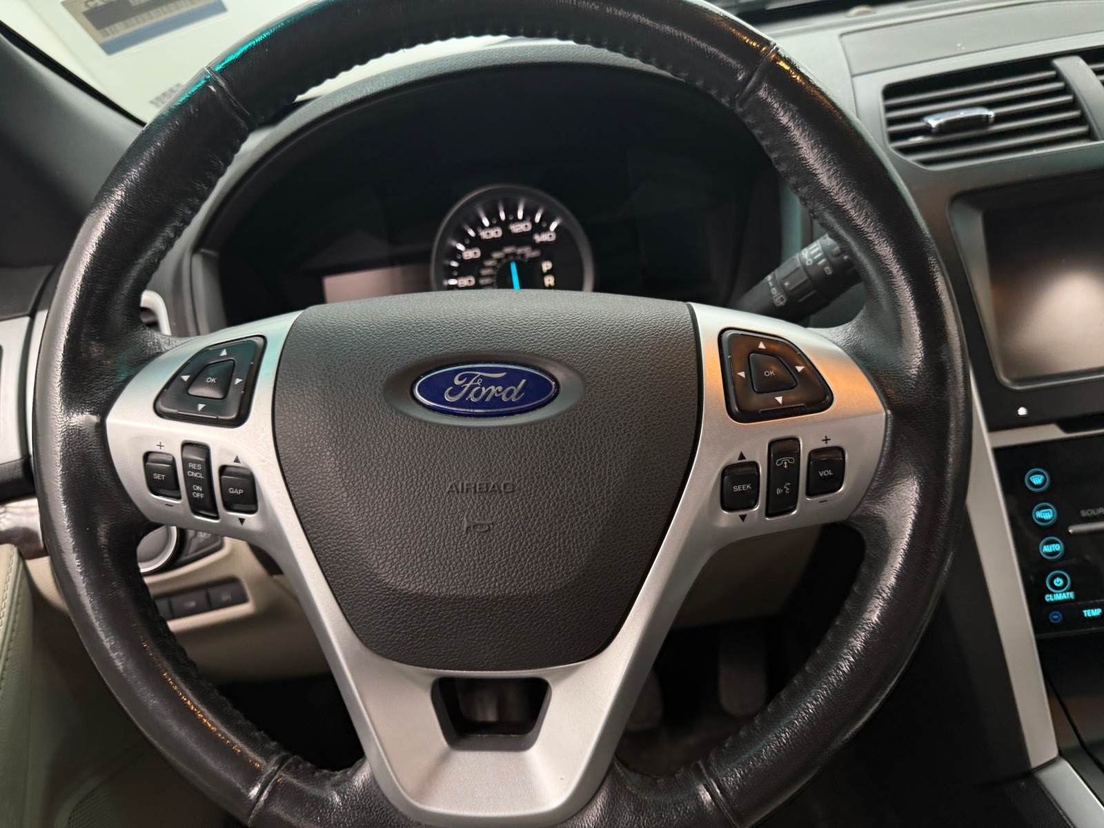 Thumbnail: 2013 Ford Explorer - 4