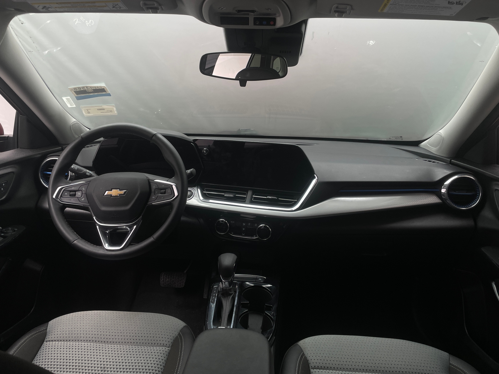 Thumbnail: 2025 Chevrolet Trax - 3