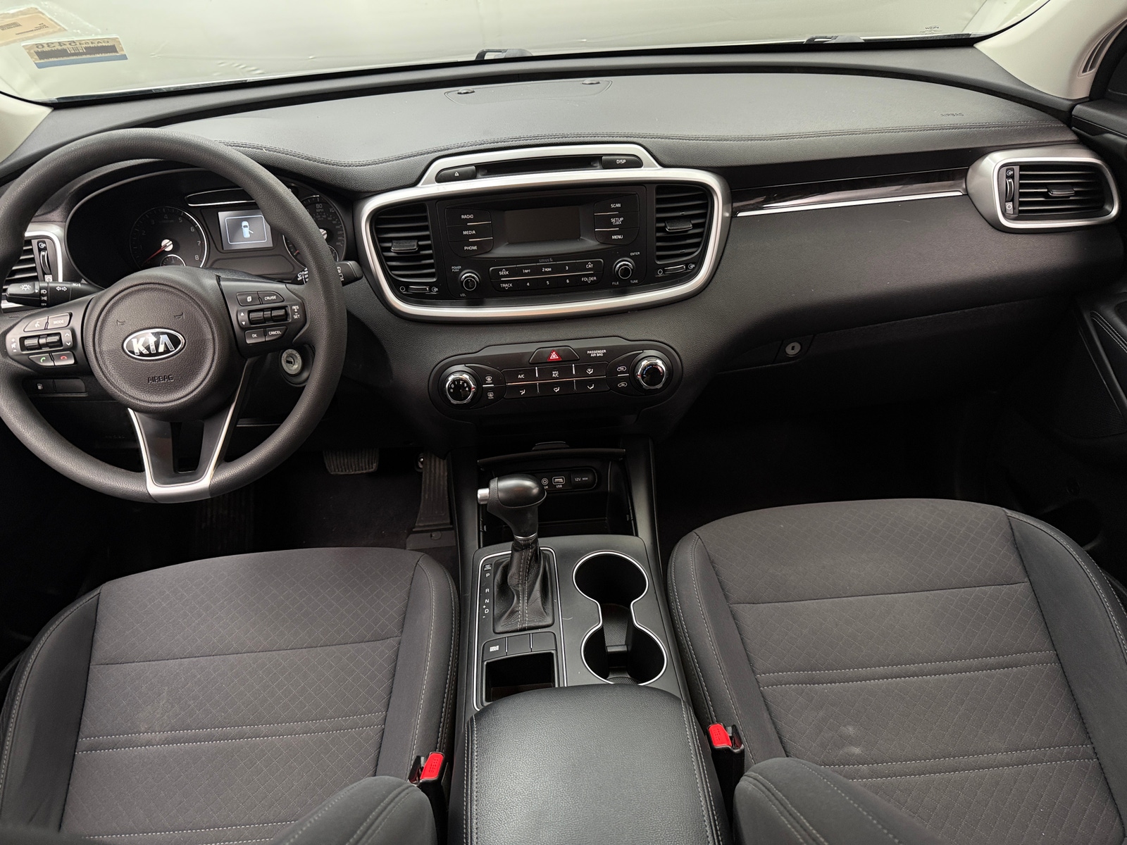 Thumbnail: 2017 Kia Sorento - 3