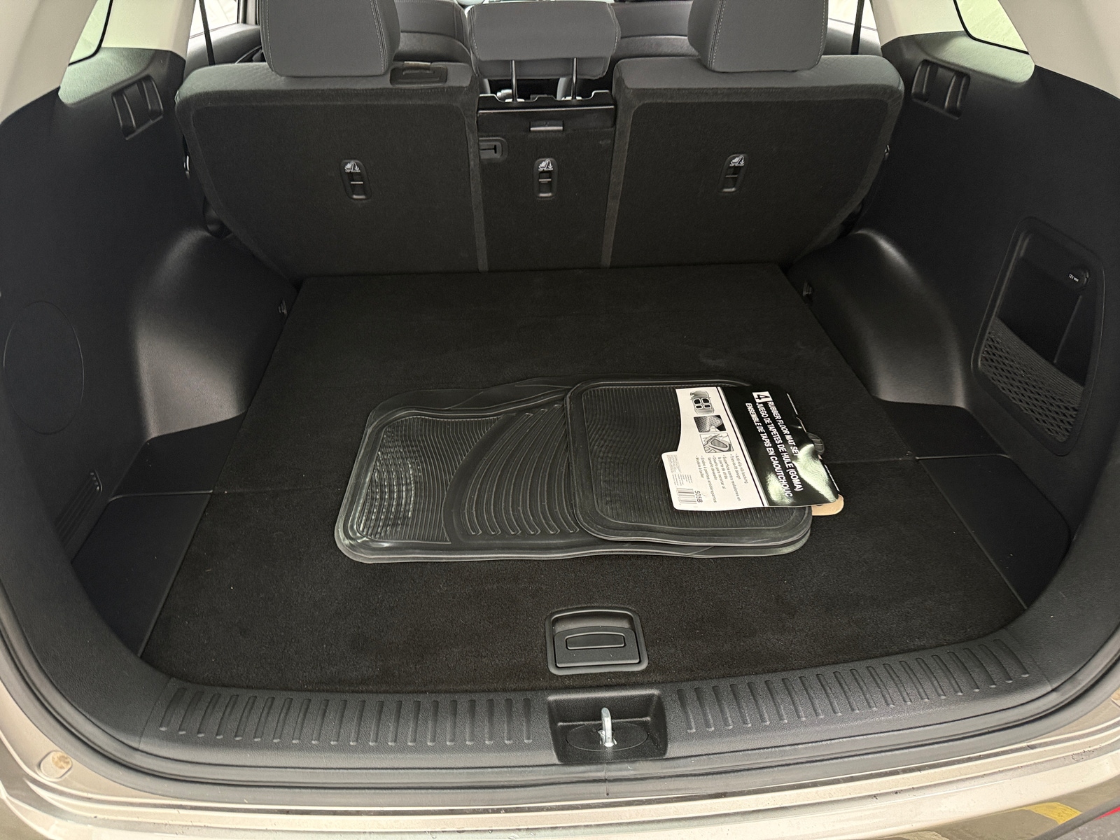 Thumbnail: 2017 Kia Sorento - 7