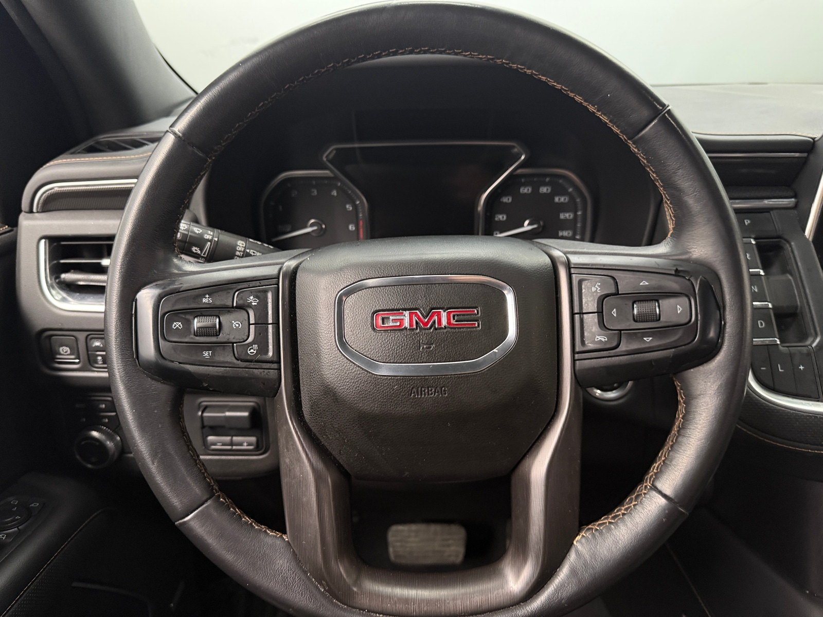 Thumbnail: 2021 GMC Yukon - 4